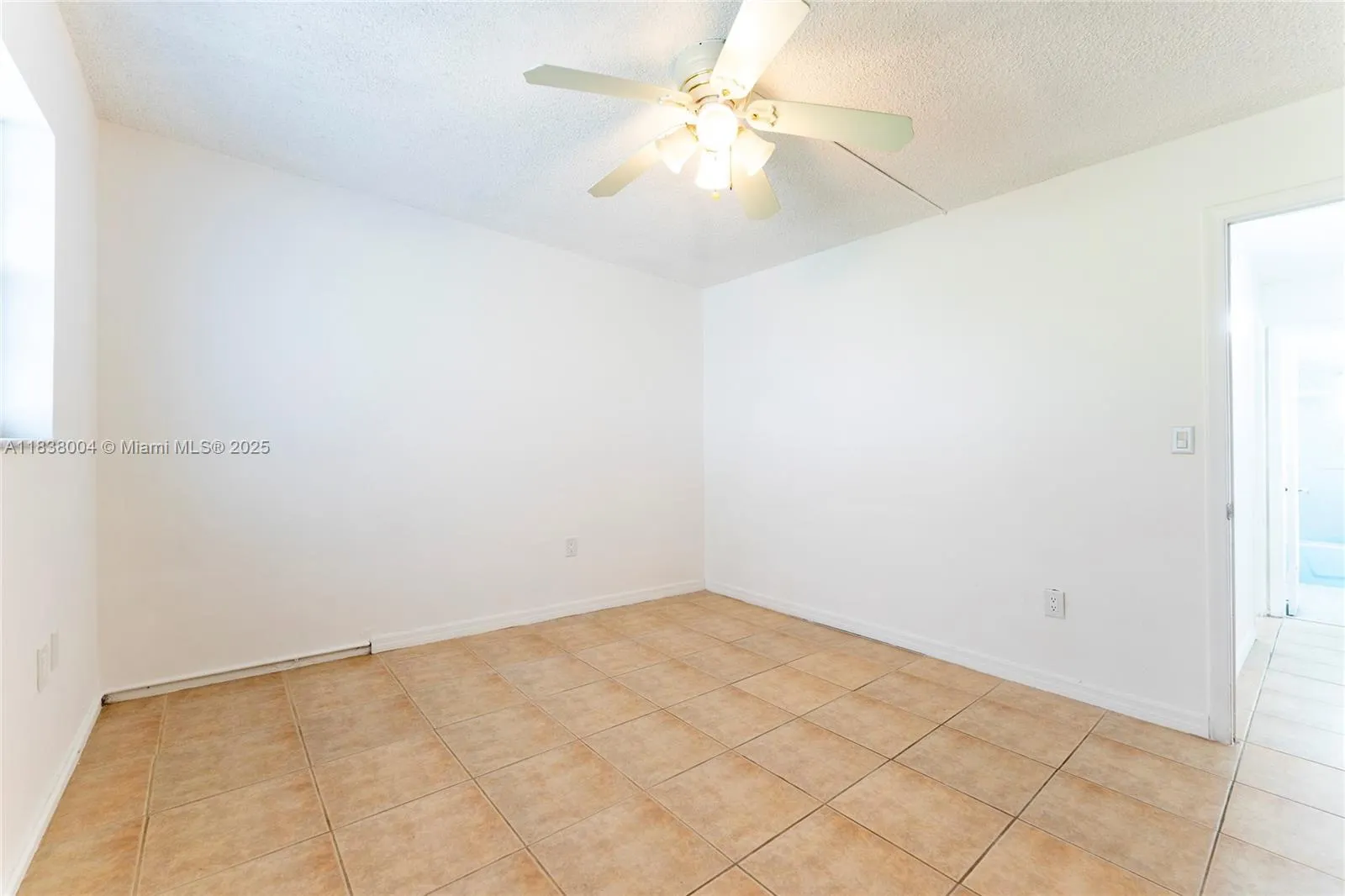 3551 NE 169th St, #411
