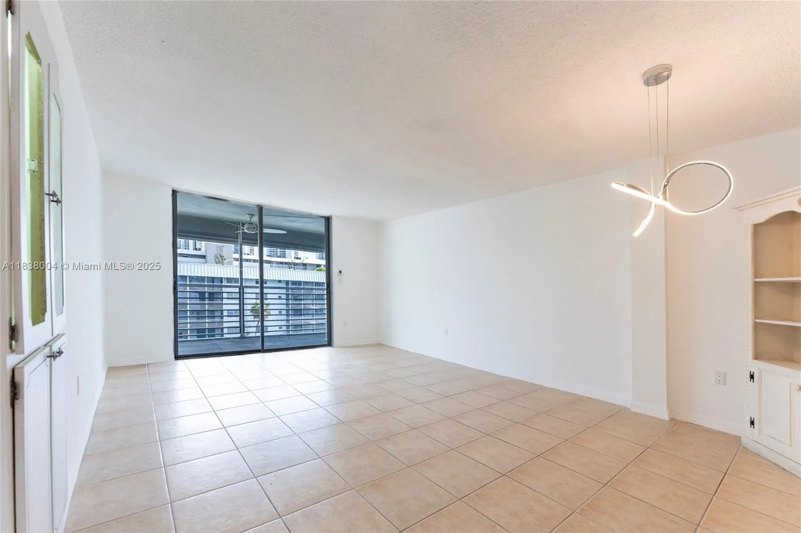 3551 NE 169th St, #411