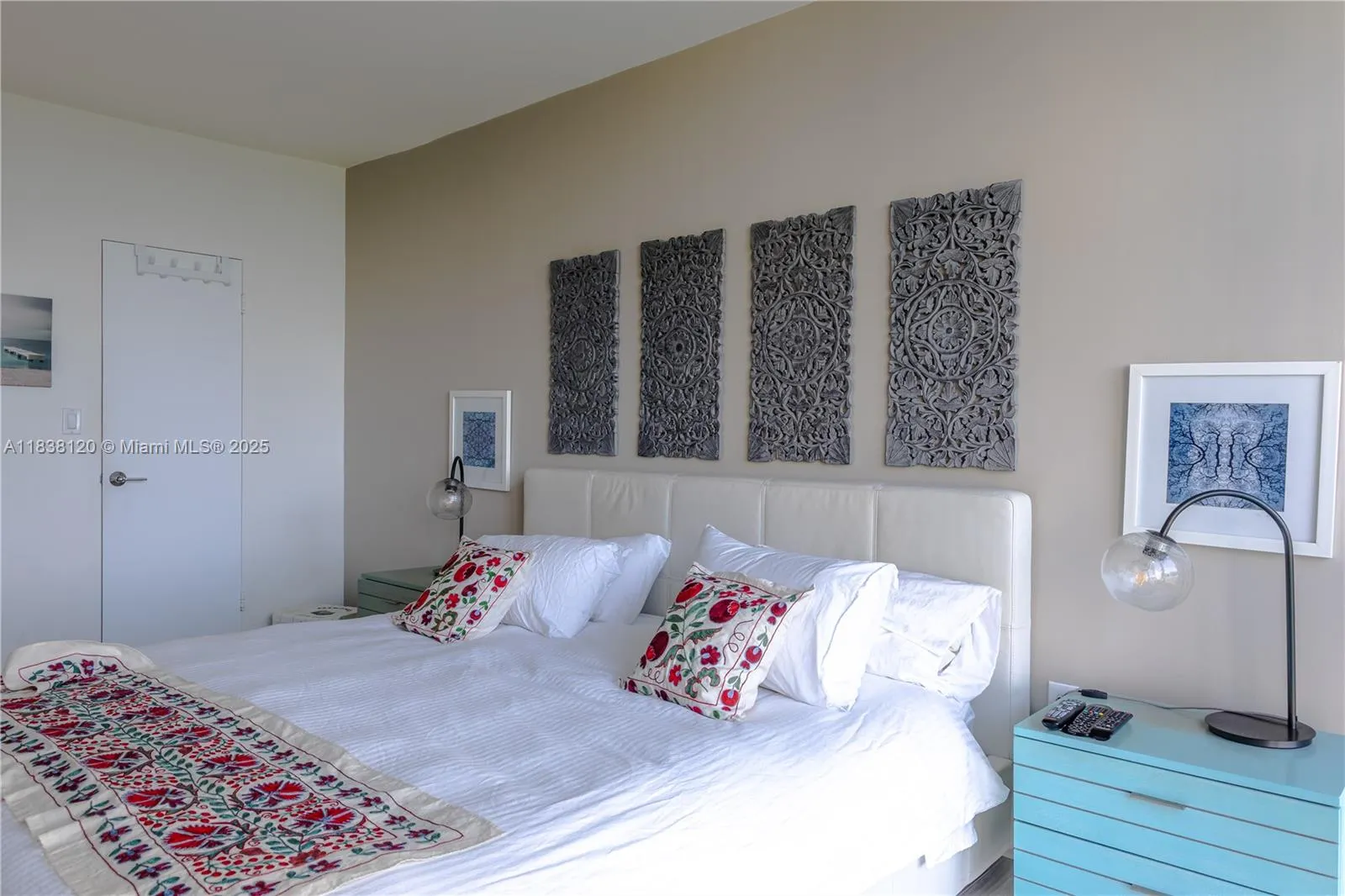 10275 Collins Ave, #634