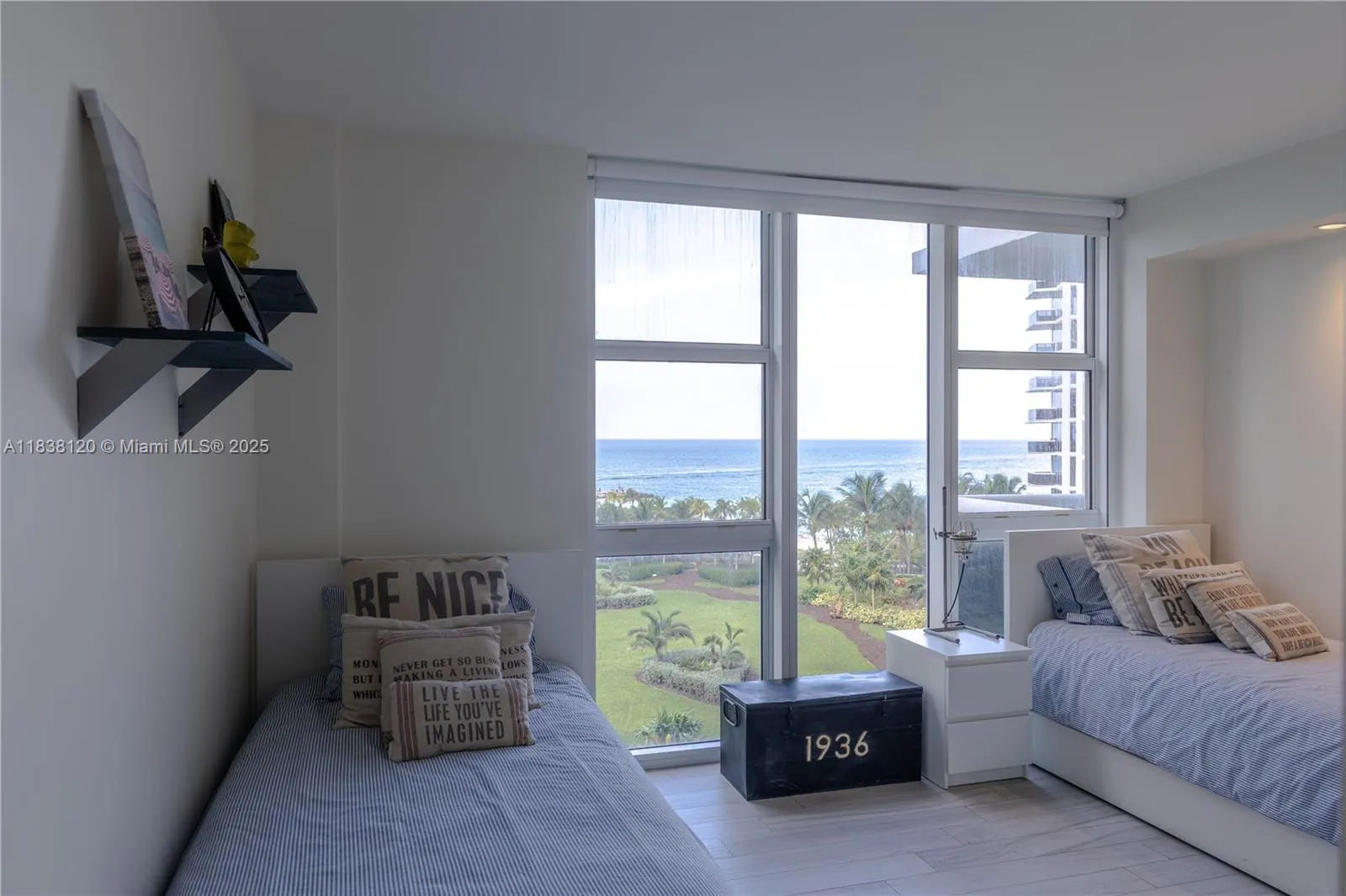 10275 Collins Ave, #634