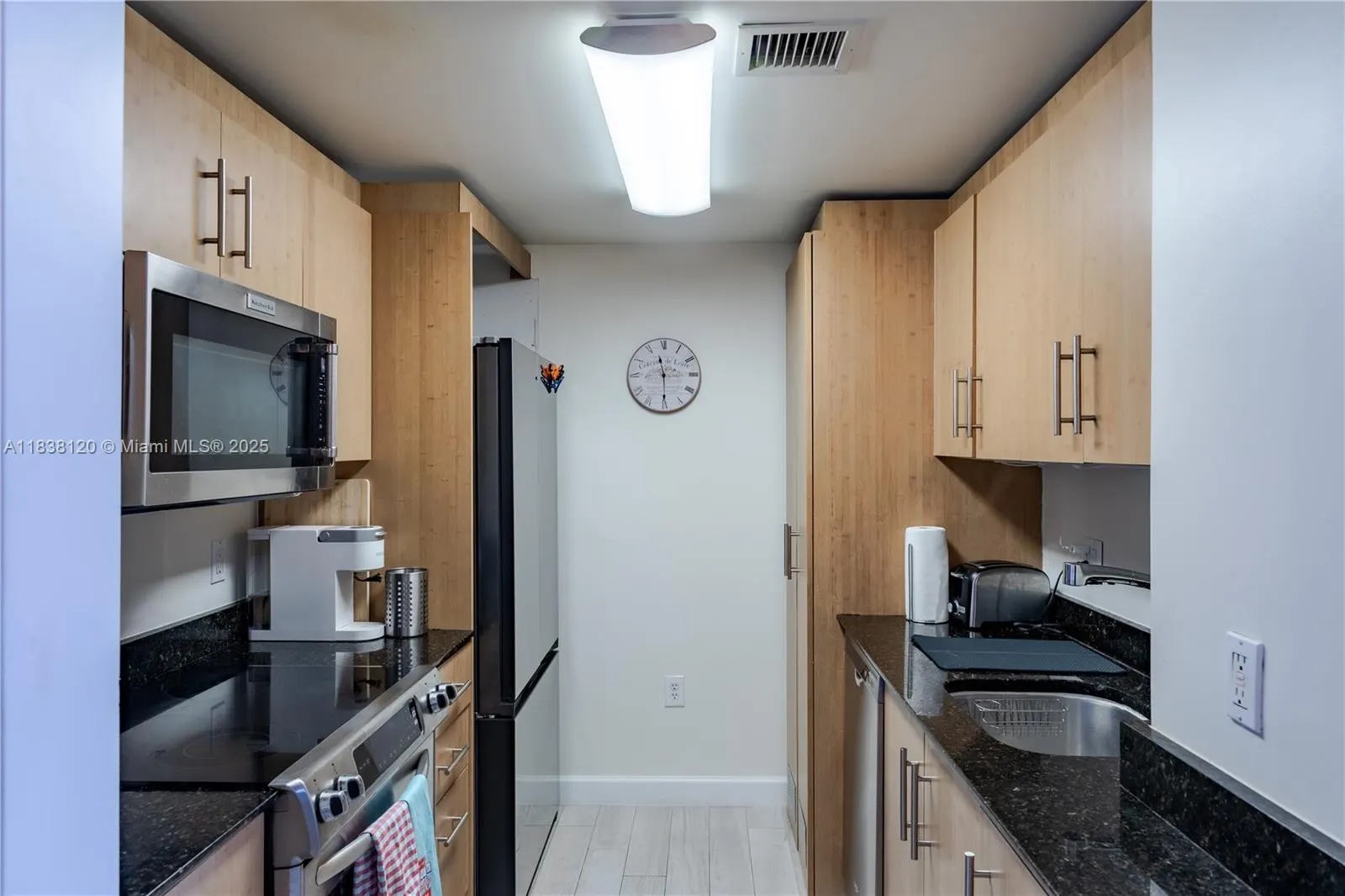 10275 Collins Ave, #634