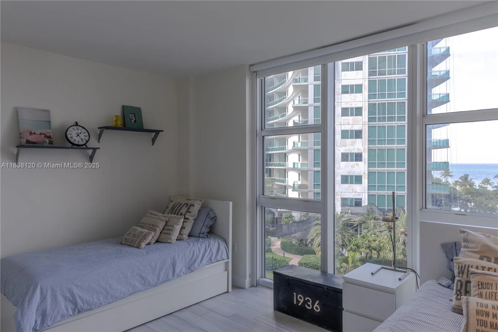 10275 Collins Ave, #634