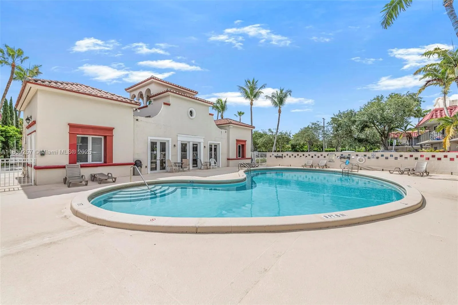 6709 N Kendall Dr, #229