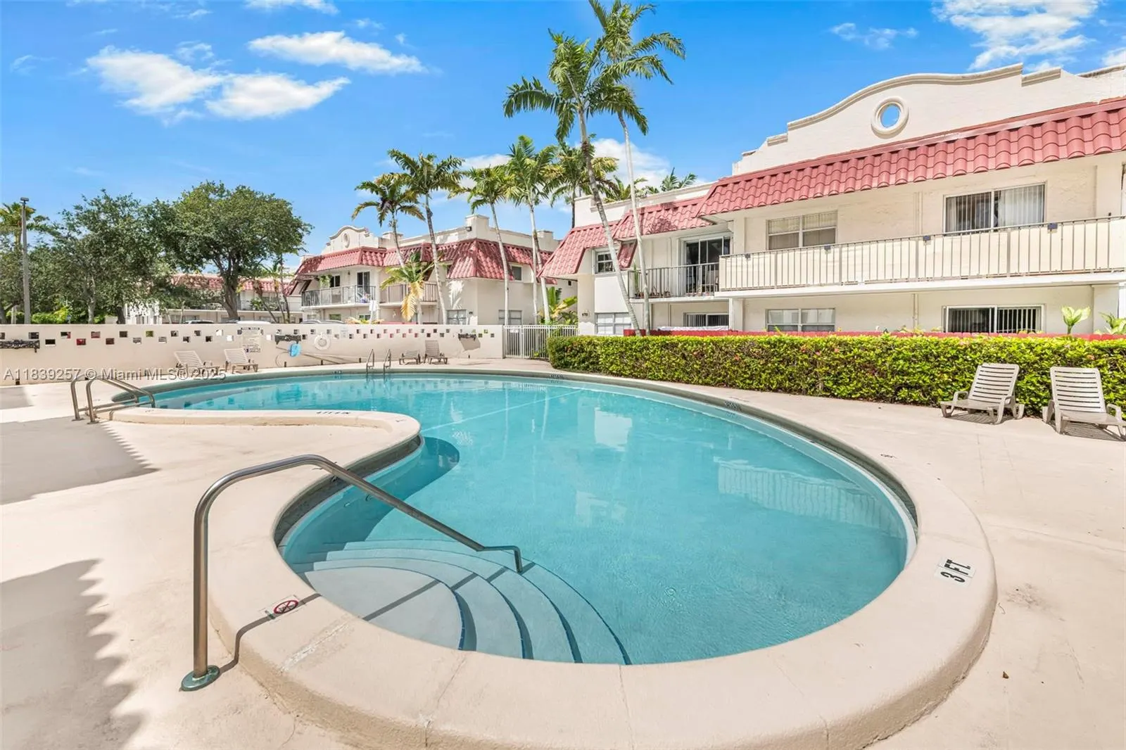 6709 N Kendall Dr, #229