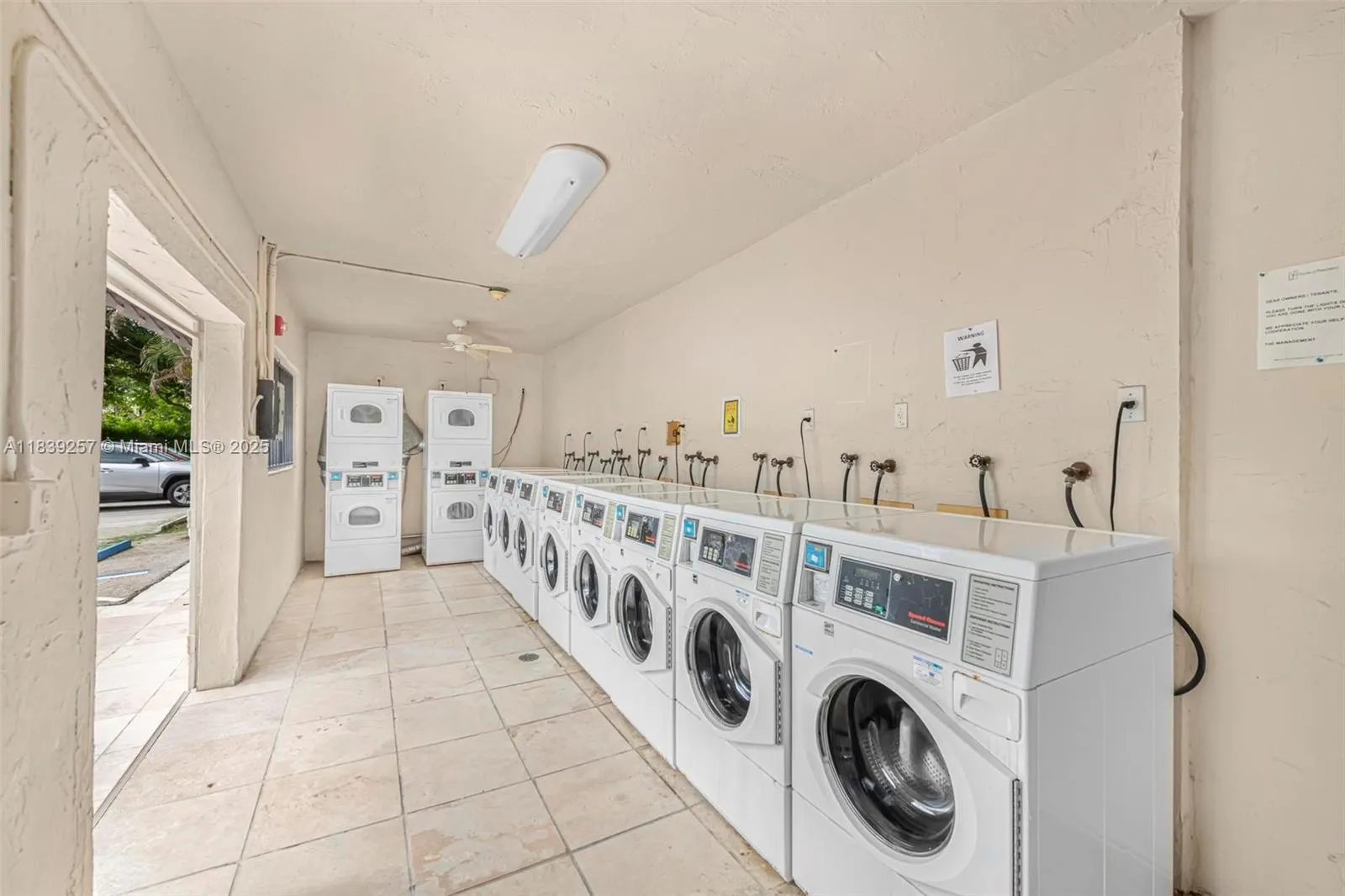 6709 N Kendall Dr, #229