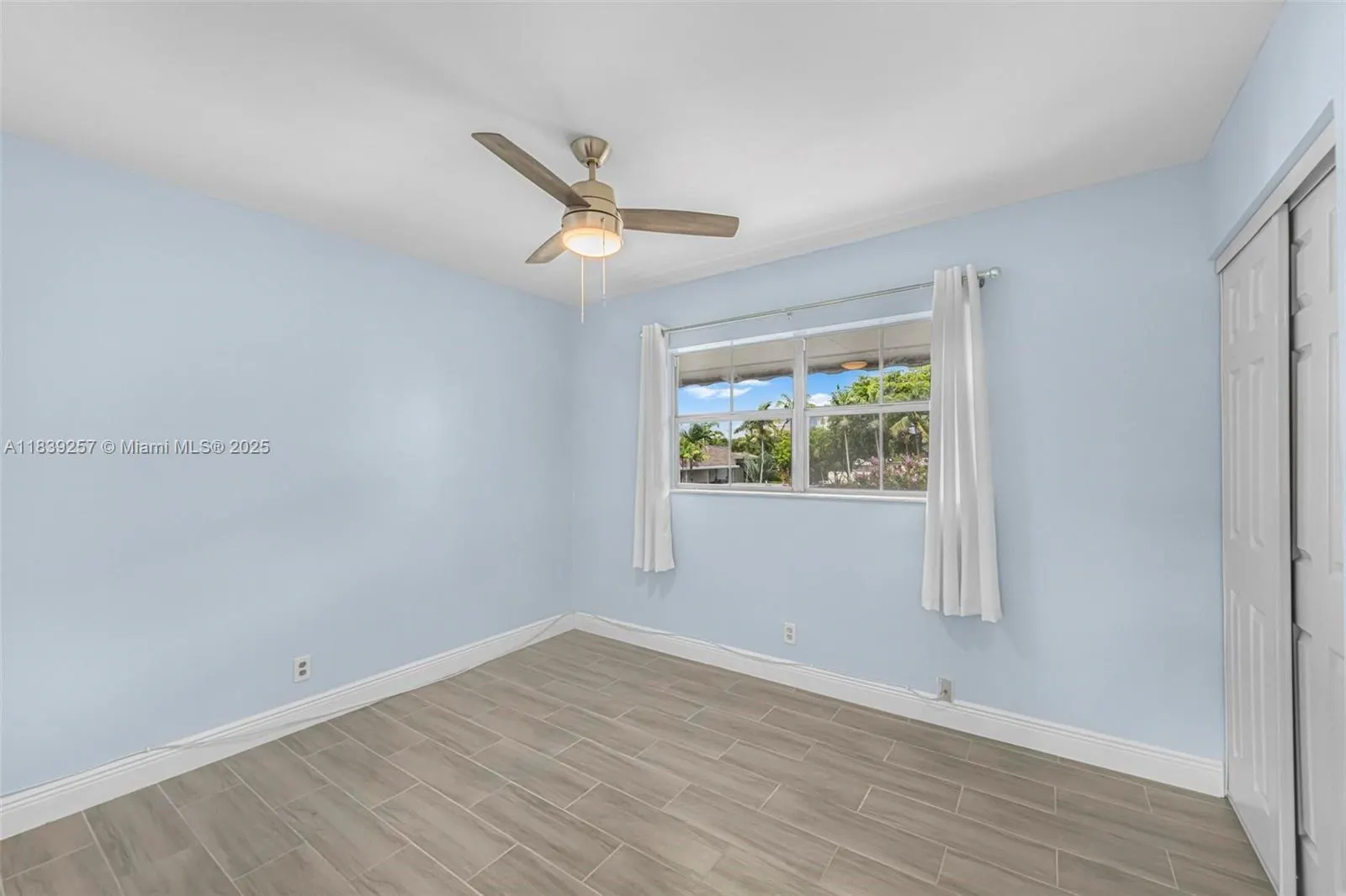 6709 N Kendall Dr, #229