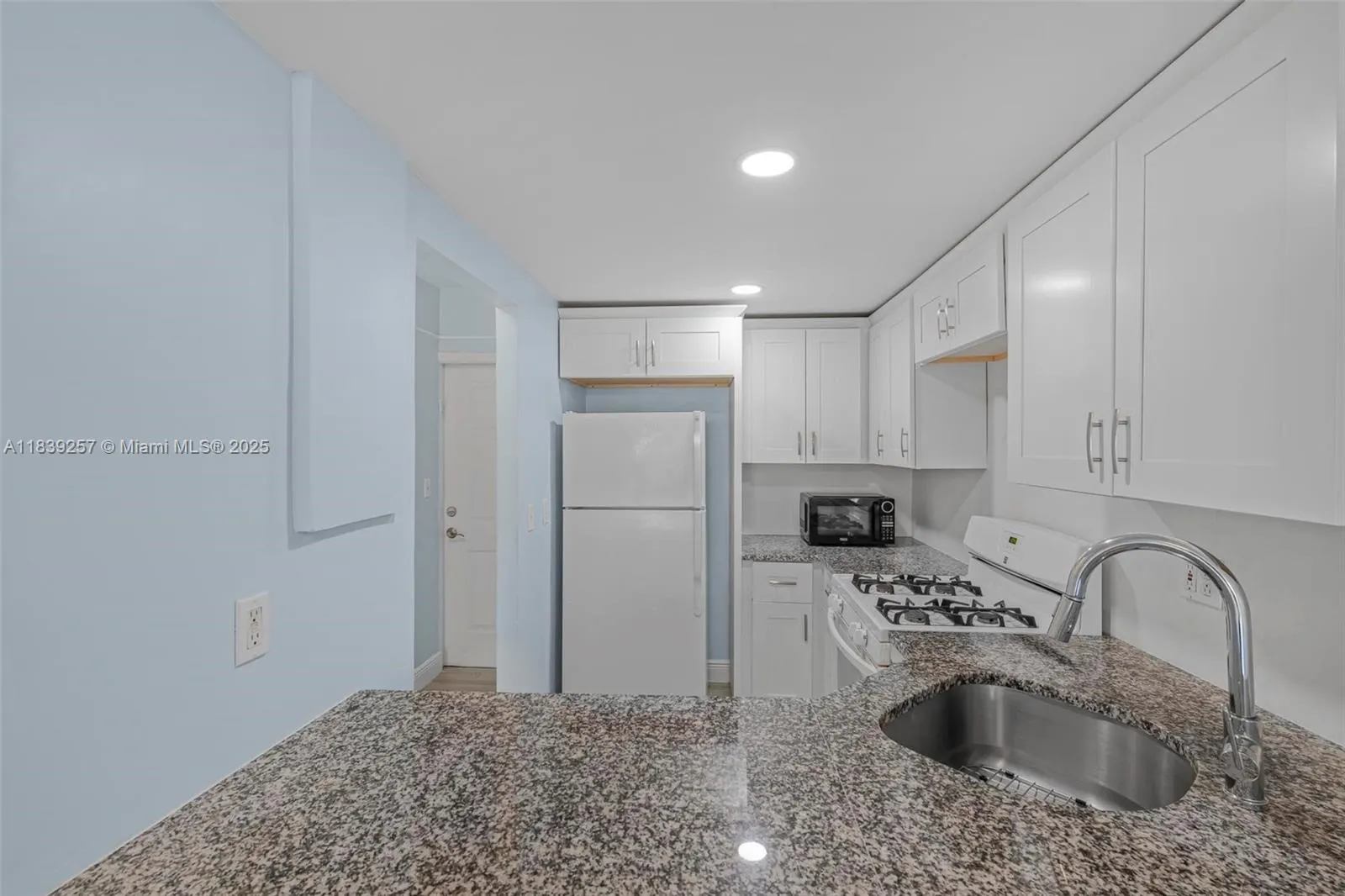 6709 N Kendall Dr, #229