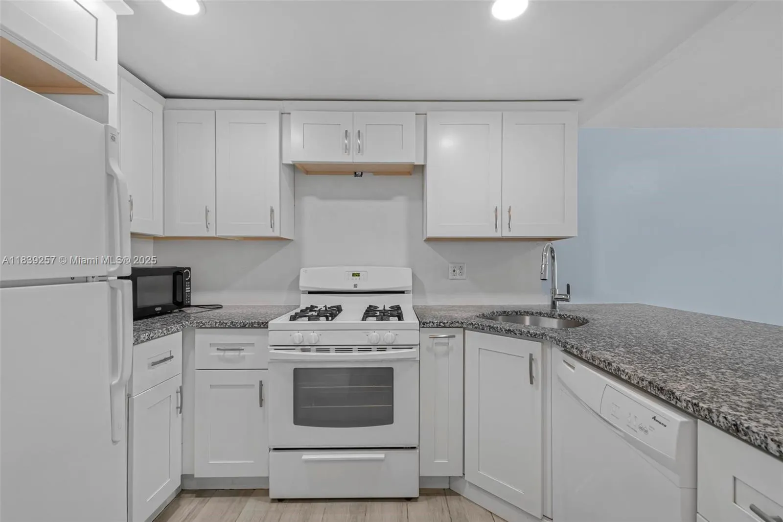 6709 N Kendall Dr, #229