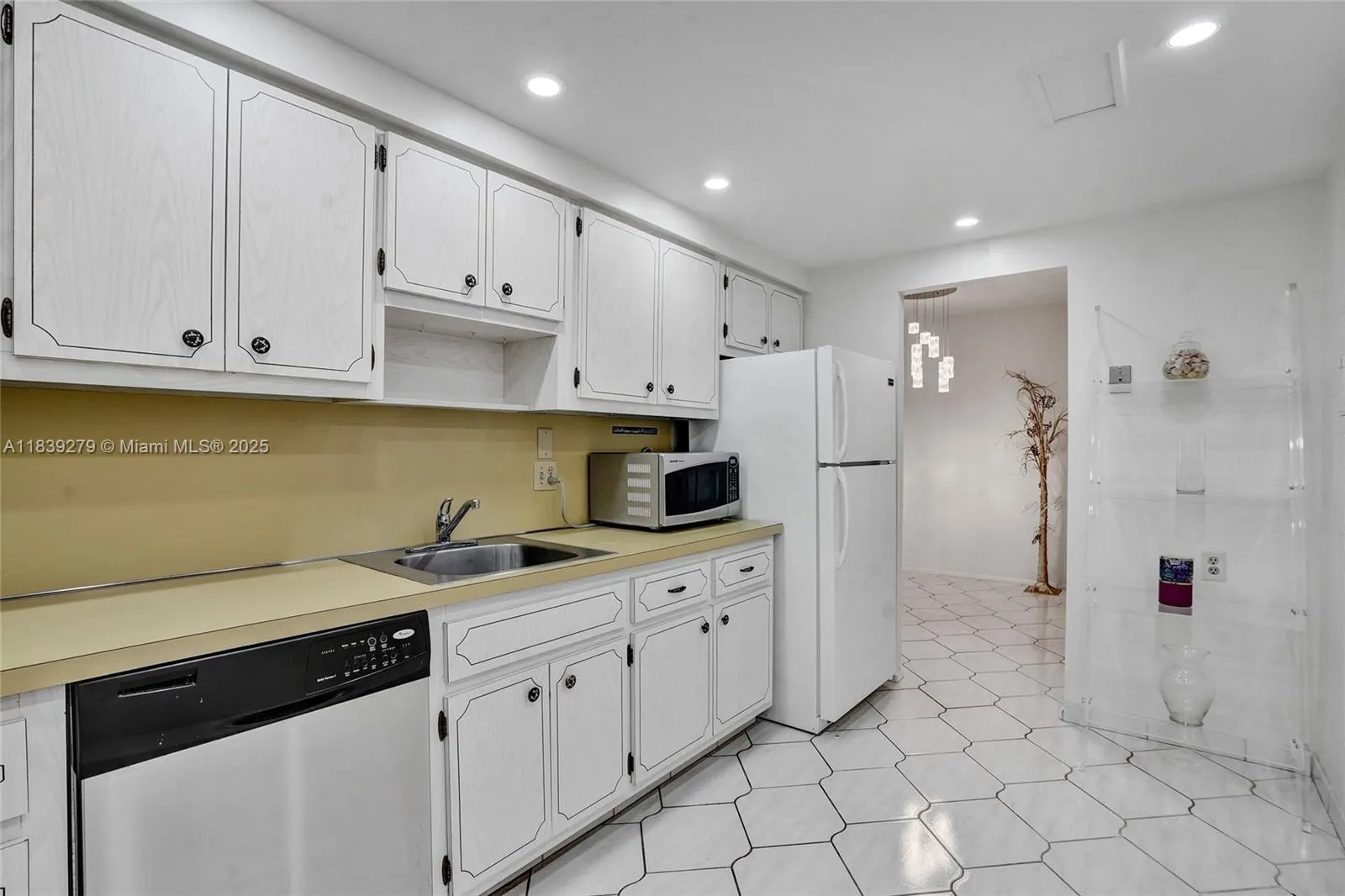 405 N Ocean Blvd, #815