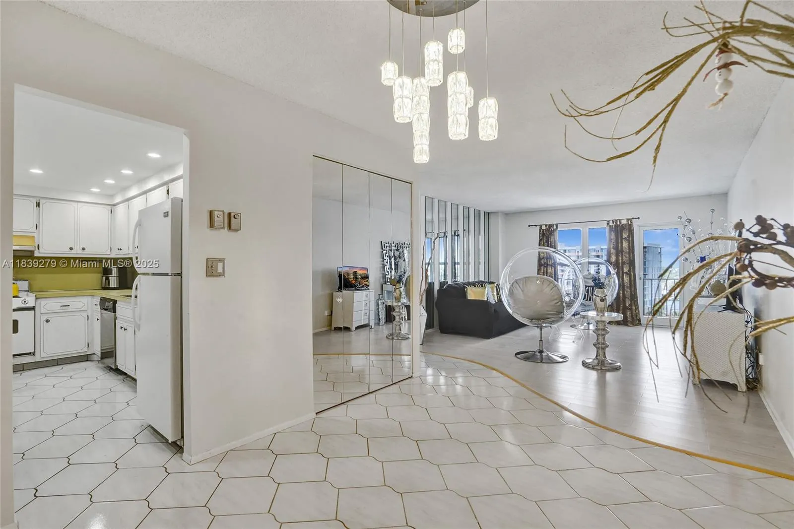 405 N Ocean Blvd, #815