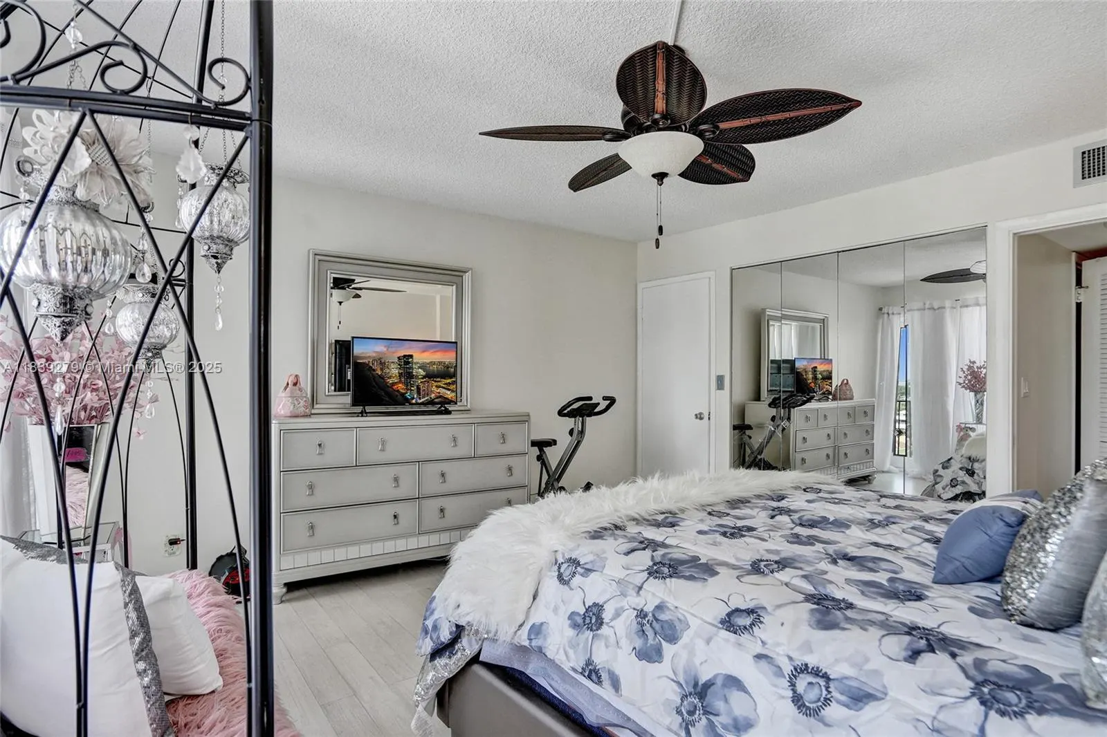 405 N Ocean Blvd, #815
