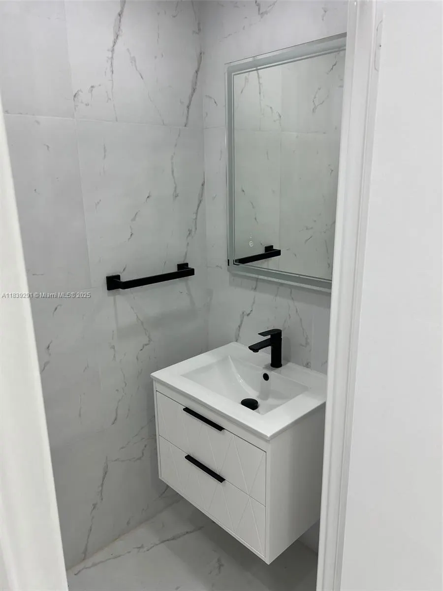 9801 Collins Ave, #15X/complete renovated