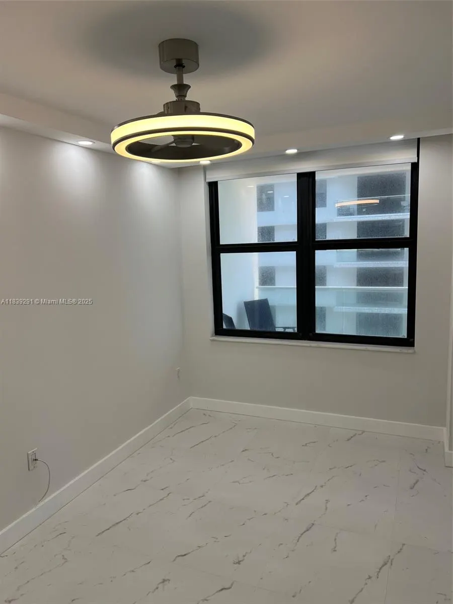 9801 Collins Ave, #15X/complete renovated