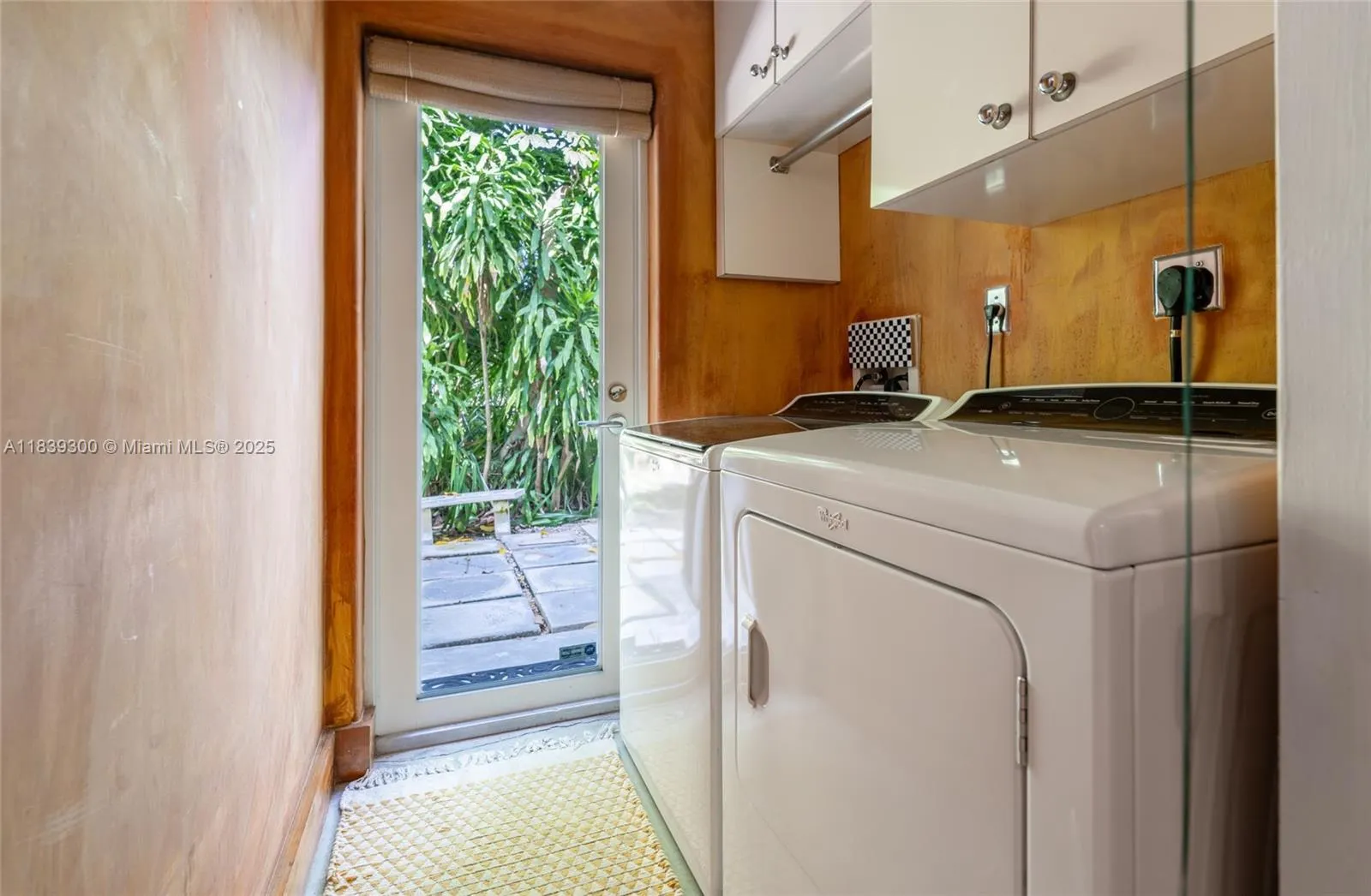 6867 SW 62nd Ter