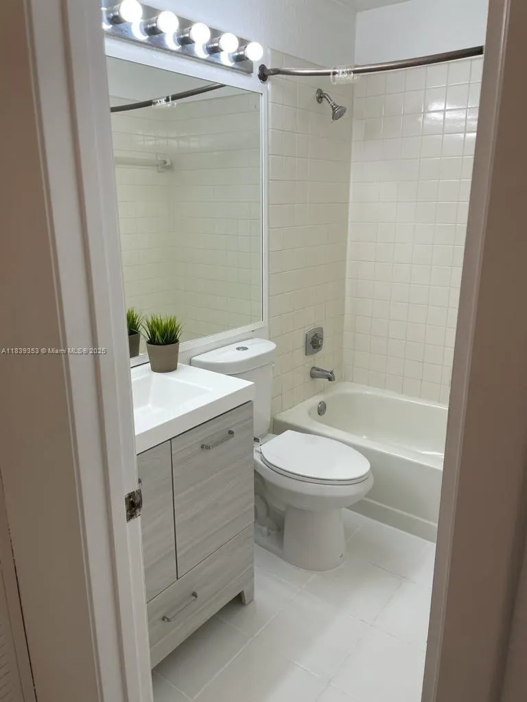 10115 W Sunrise Boulevard, #306