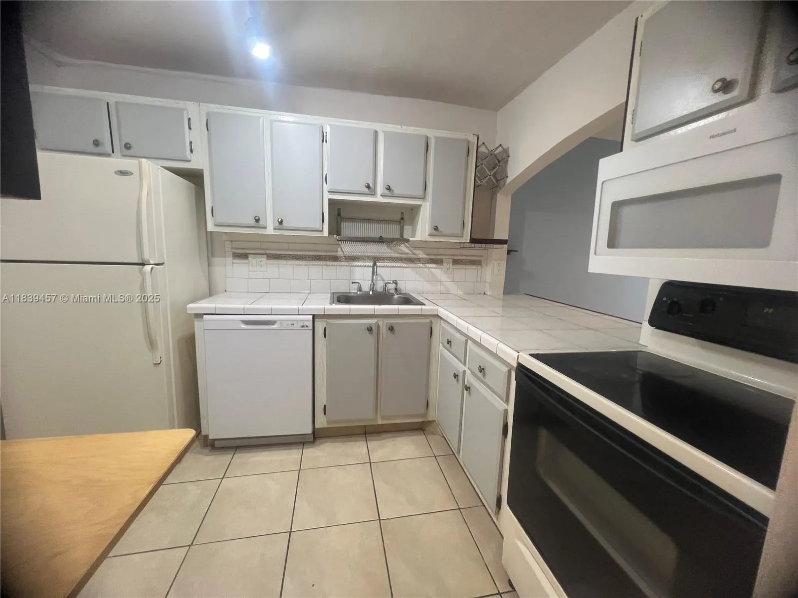 2821 N Miami Beach Blvd, #2E