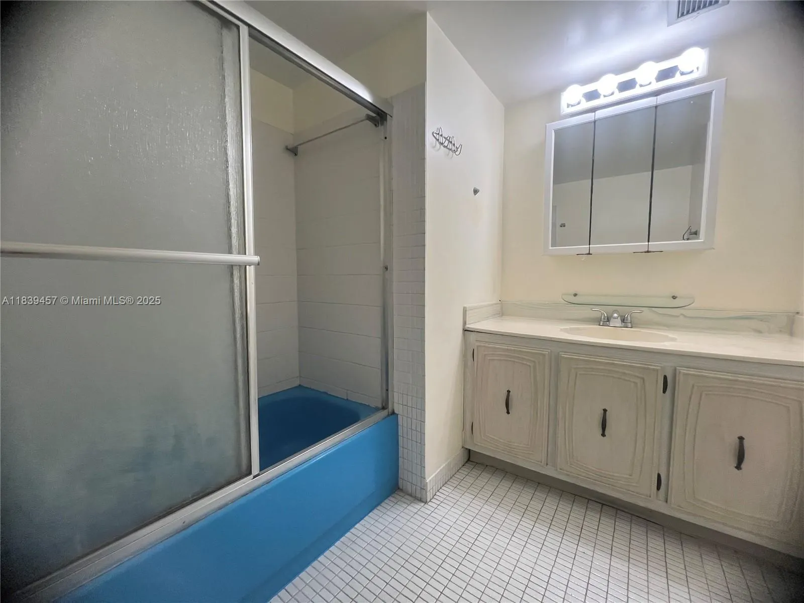 2821 N Miami Beach Blvd, #2E