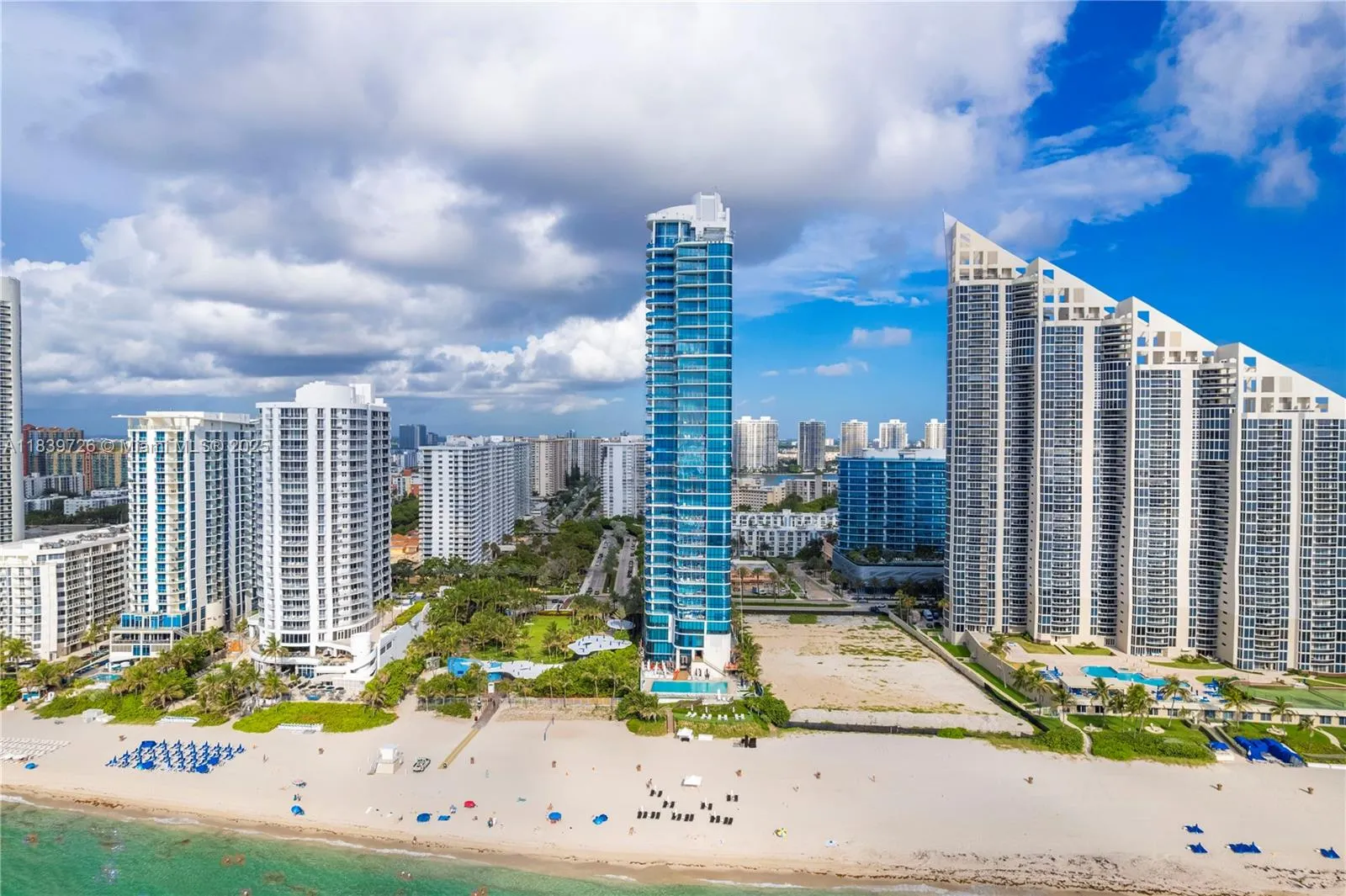 17475 Collins Ave, #1001