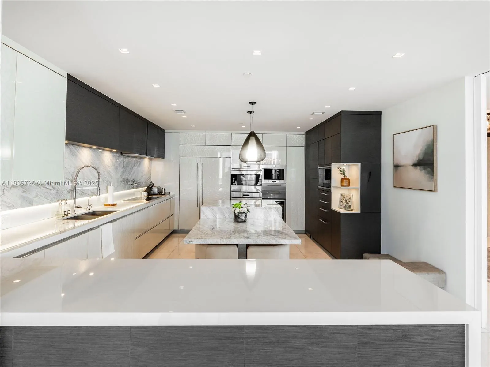 17475 Collins Ave, #1001