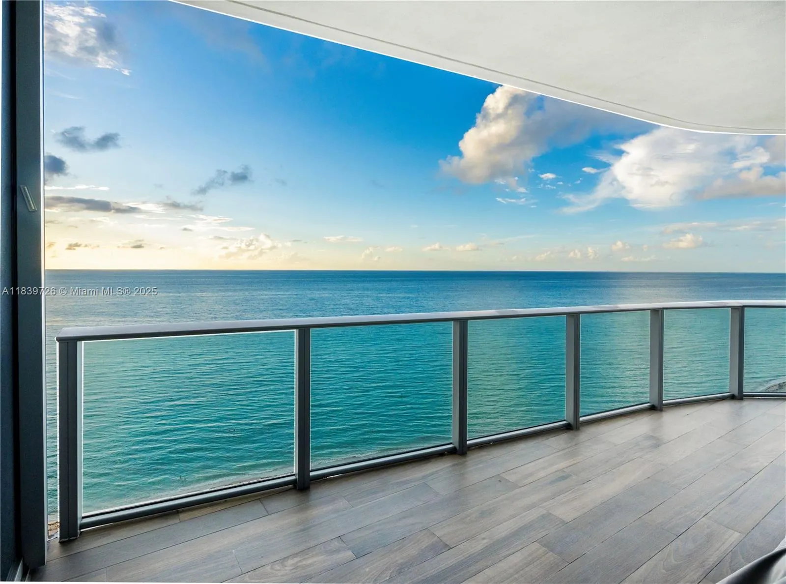 17475 Collins Ave, #1001