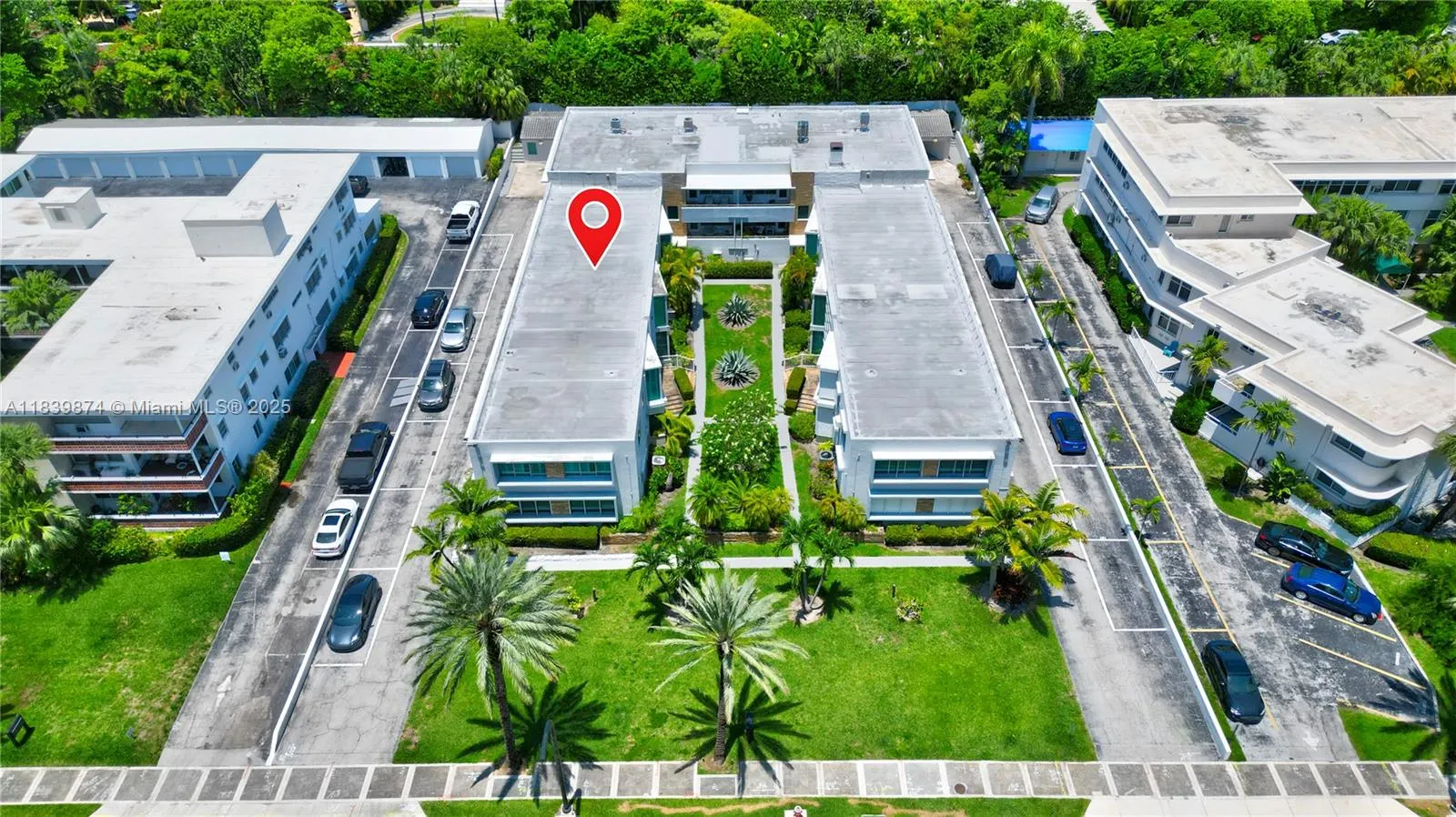10178 Collins Ave, #102