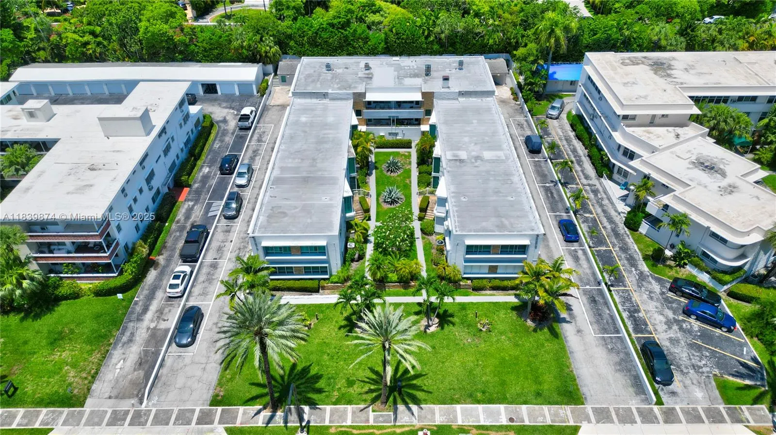 10178 Collins Ave, #102