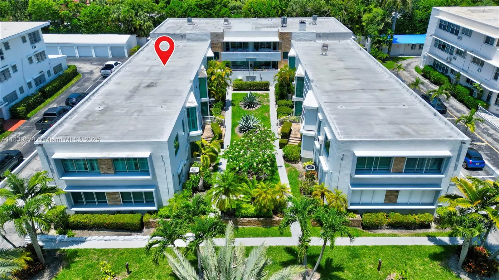 10178 Collins Ave, #102