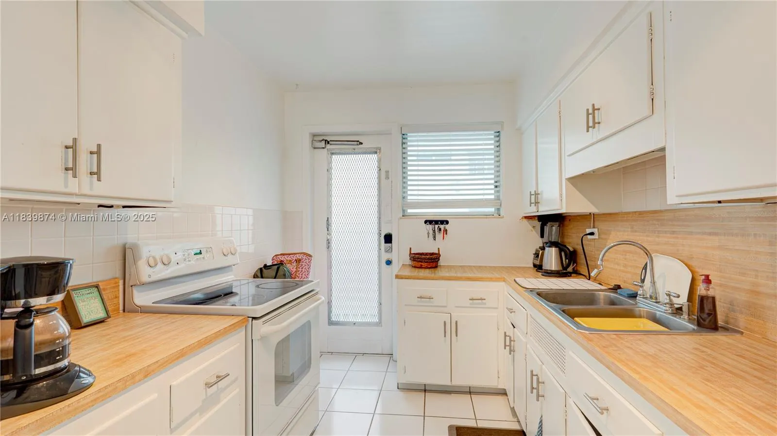 10178 Collins Ave, #102