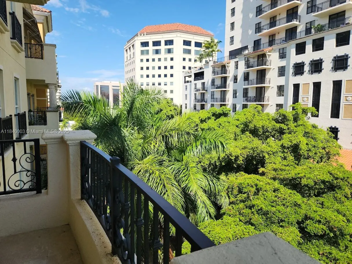 20 Calabria Ave, #505