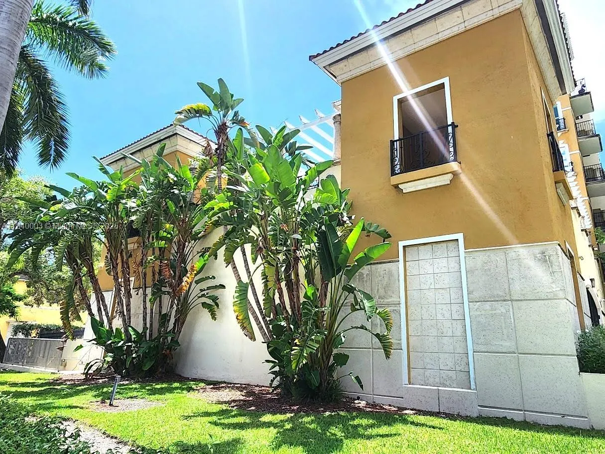 20 Calabria Ave, #505