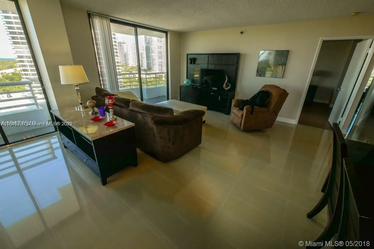 3300 NE 192nd St, #1107
