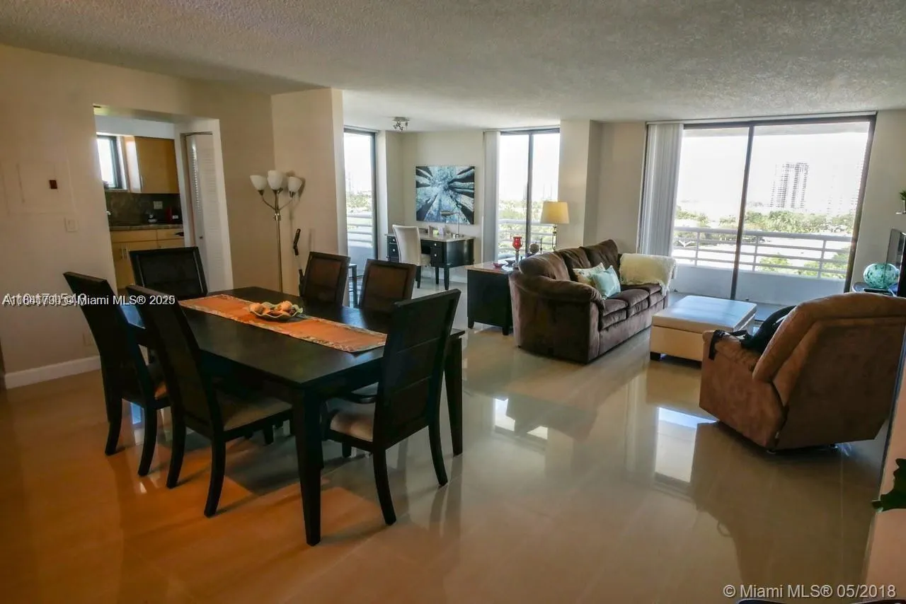 3300 NE 192nd St, #1107