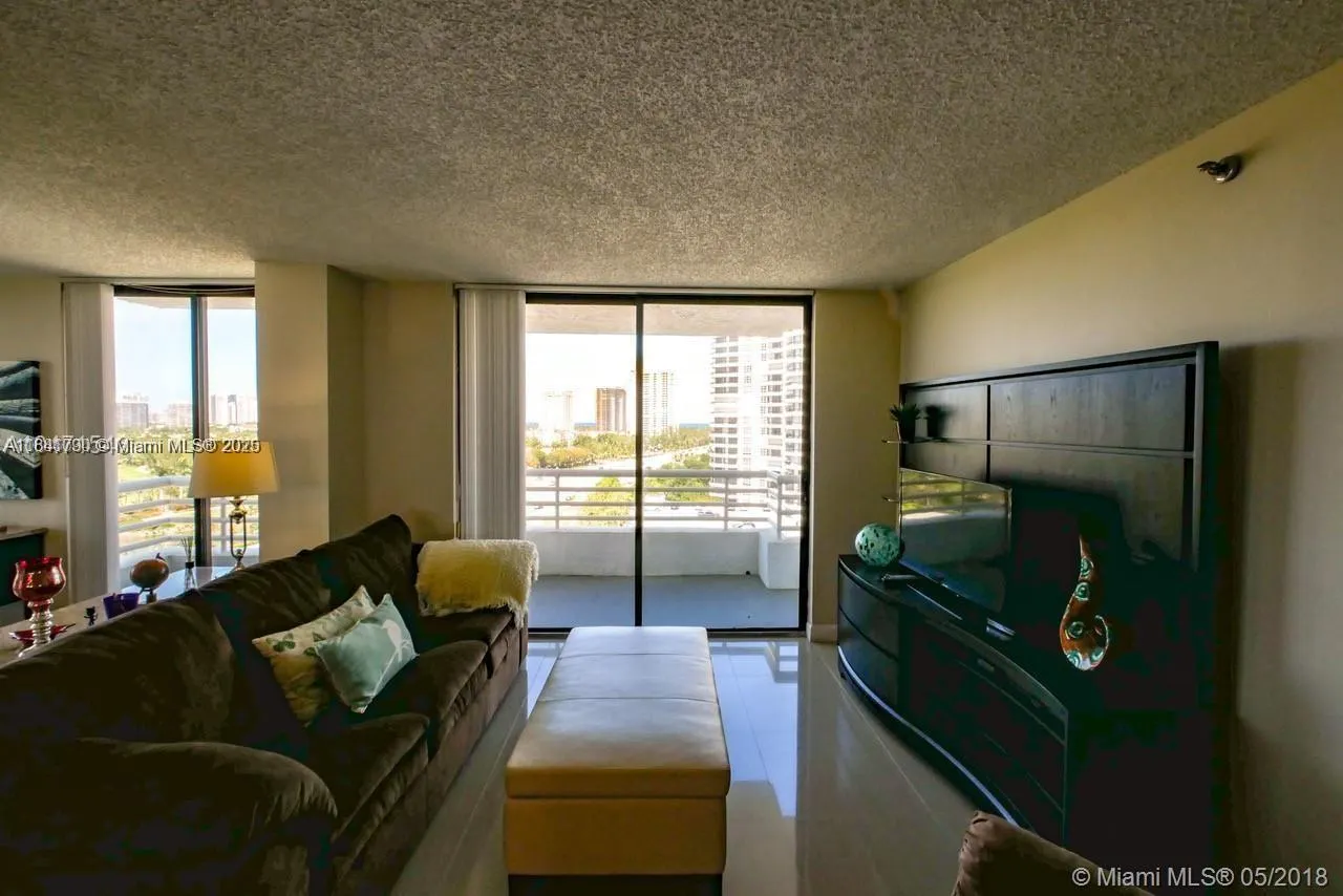 3300 NE 192nd St, #1107