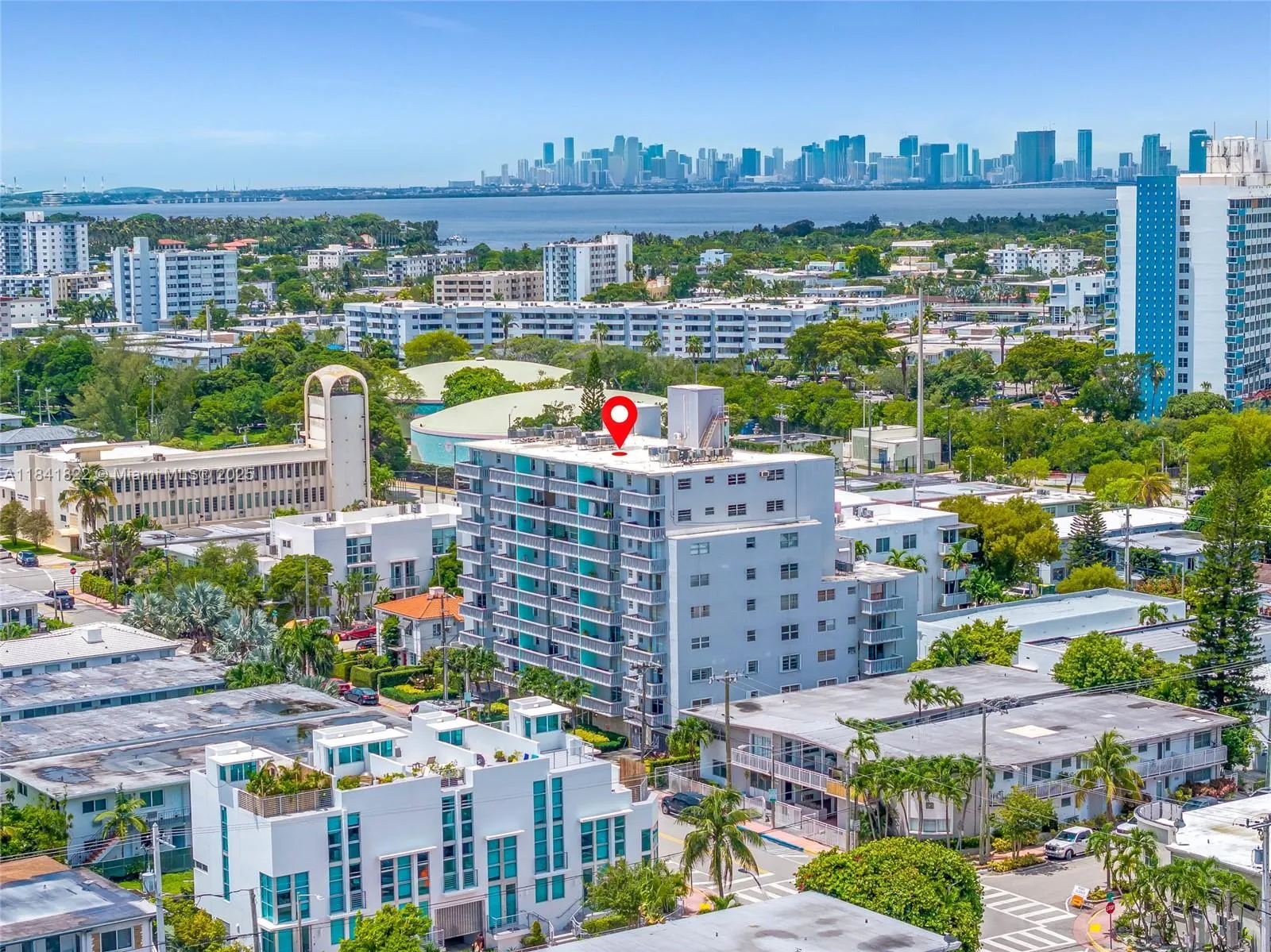 7620 Carlyle Ave, #205