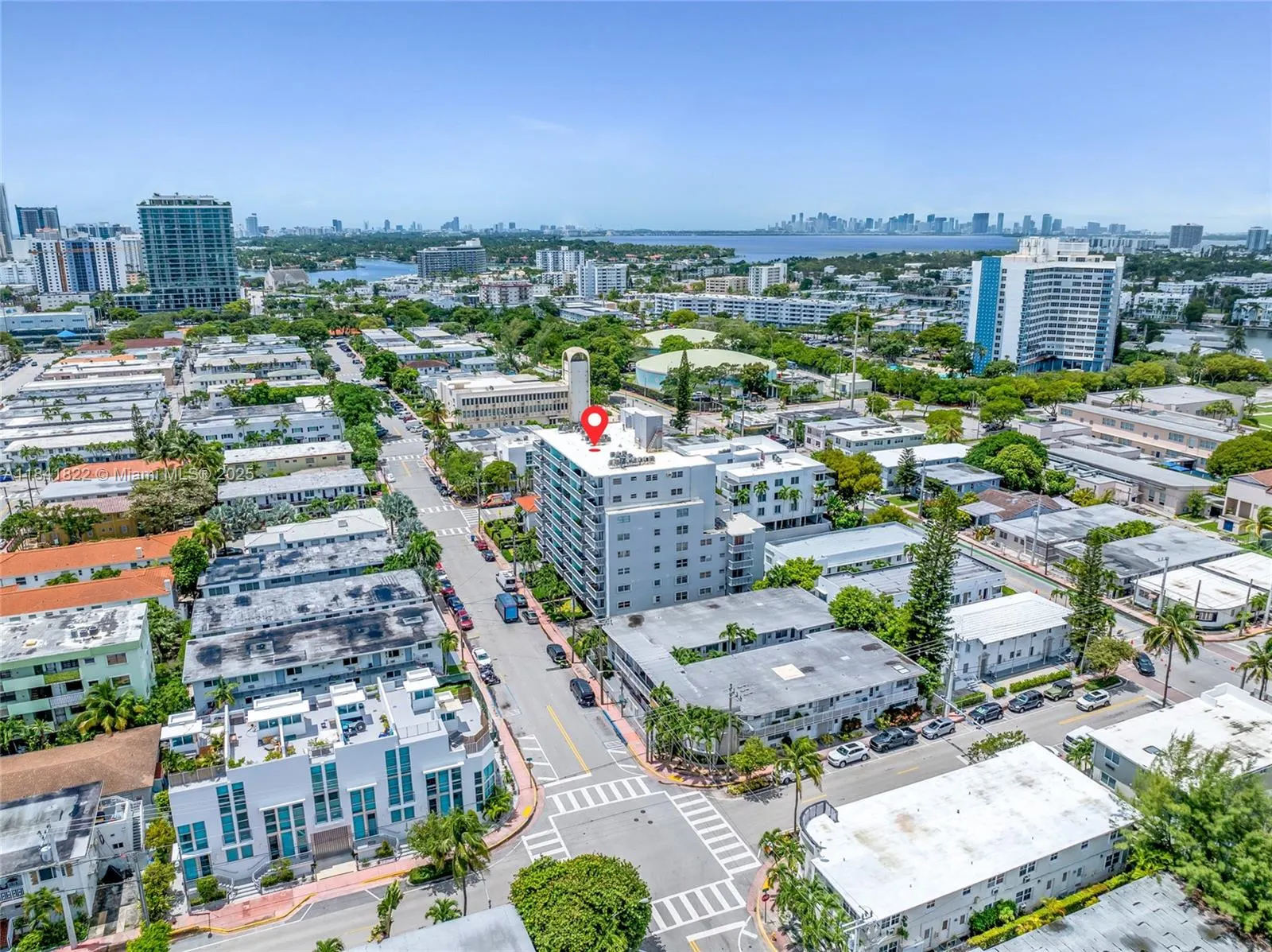 7620 Carlyle Ave, #205
