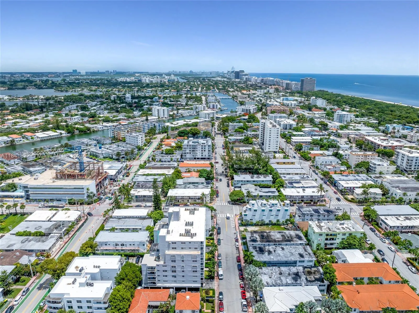7620 Carlyle Ave, #205