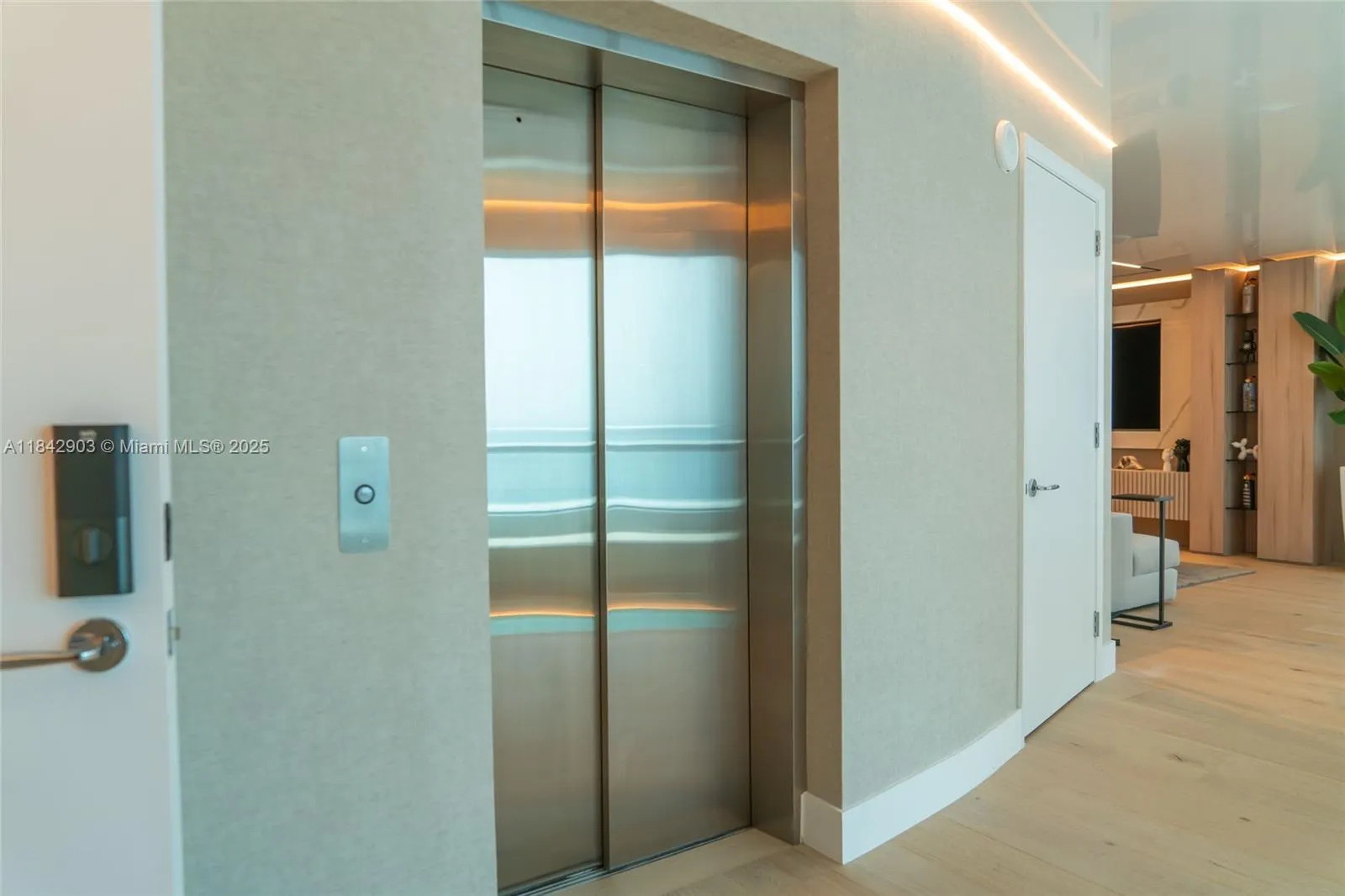 17121 Collins Ave, #4803