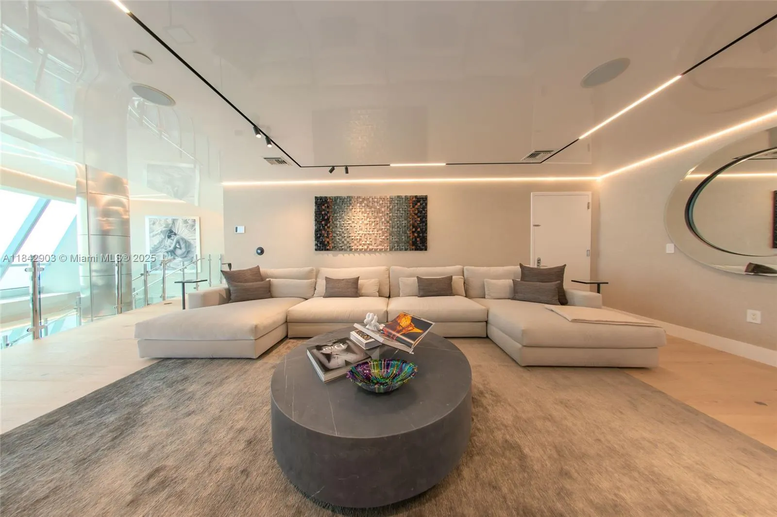 17121 Collins Ave, #4803