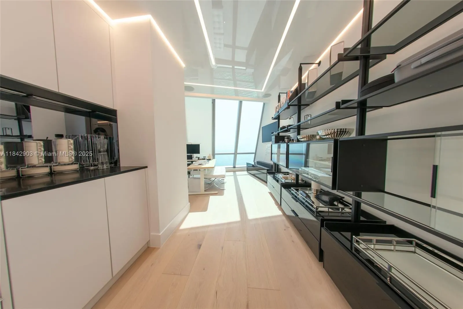 17121 Collins Ave, #4803