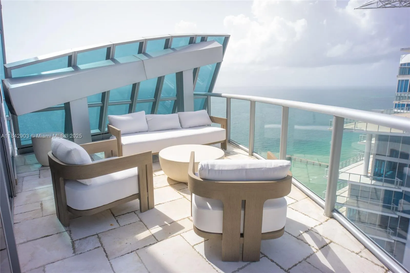 17121 Collins Ave, #4803