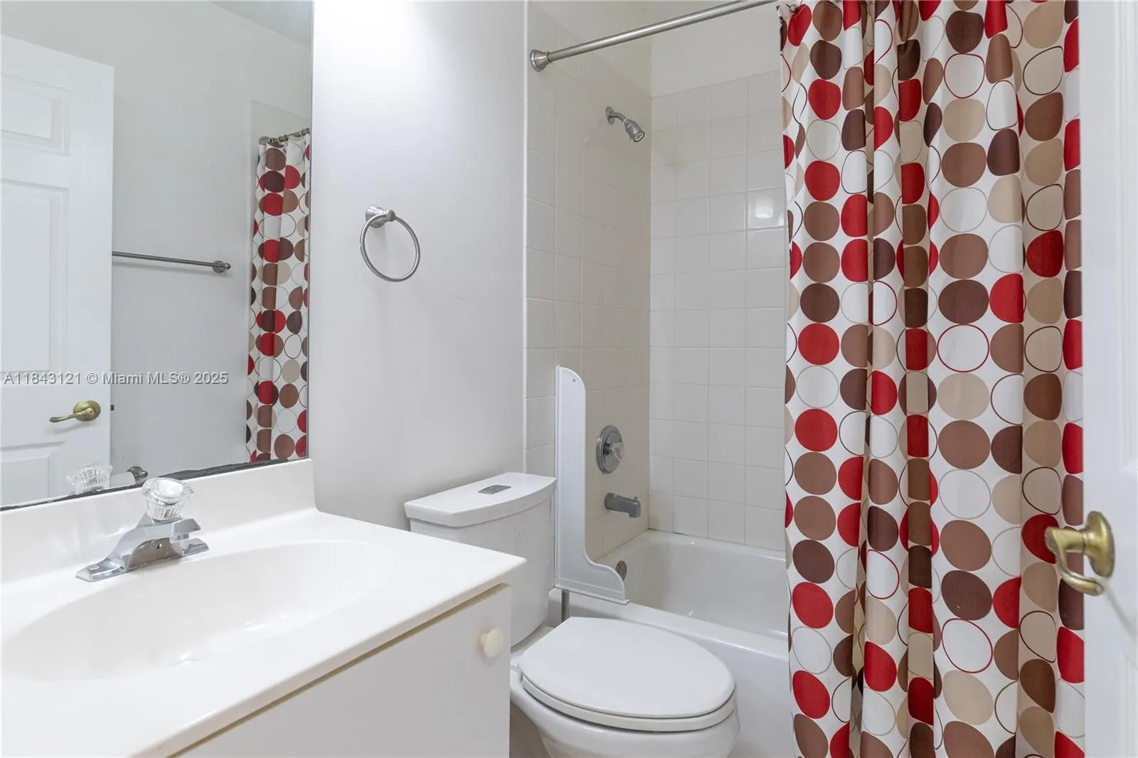 5622 NW 112 Ct