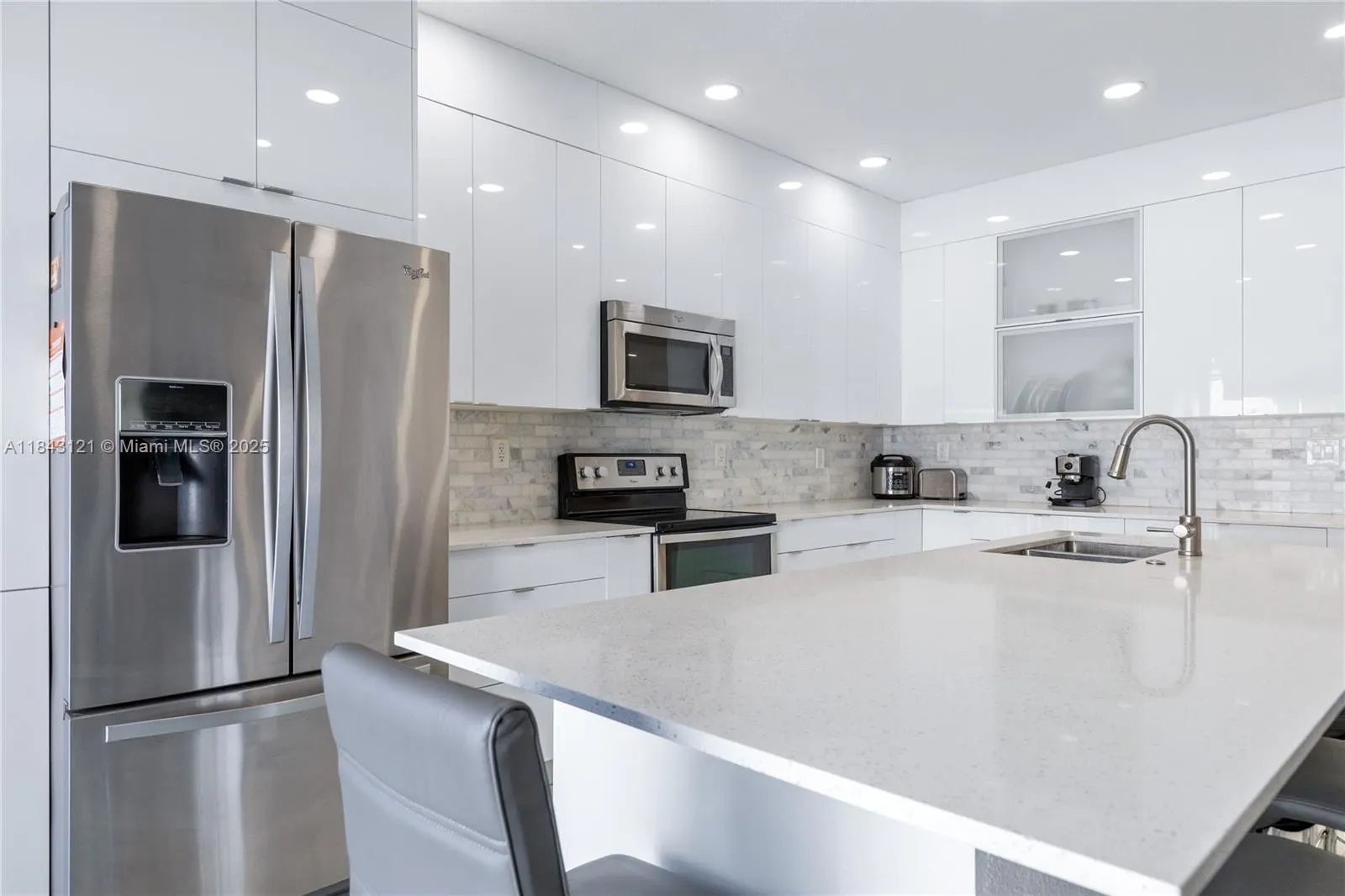 5622 NW 112 Ct