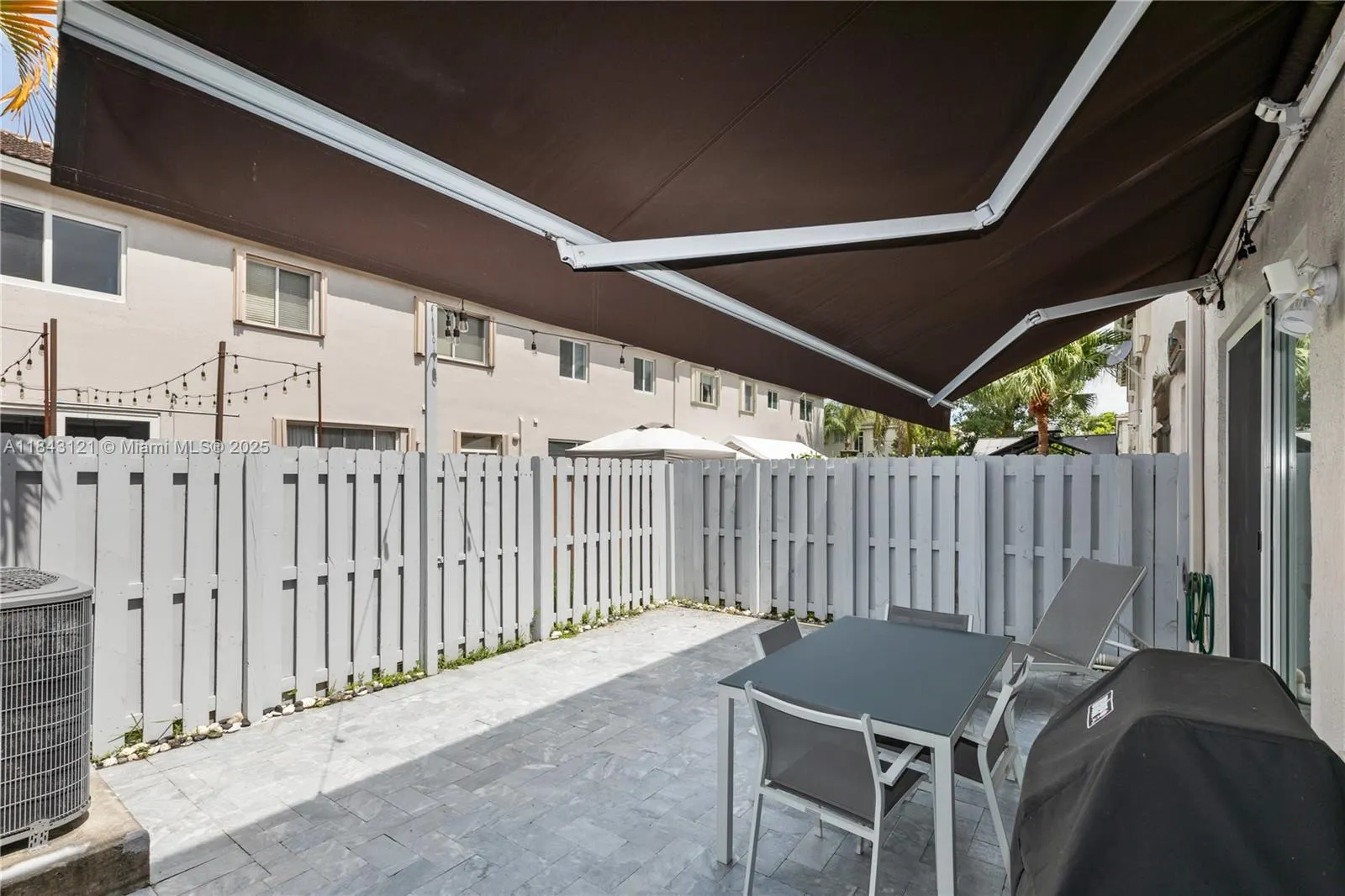 5622 NW 112 Ct