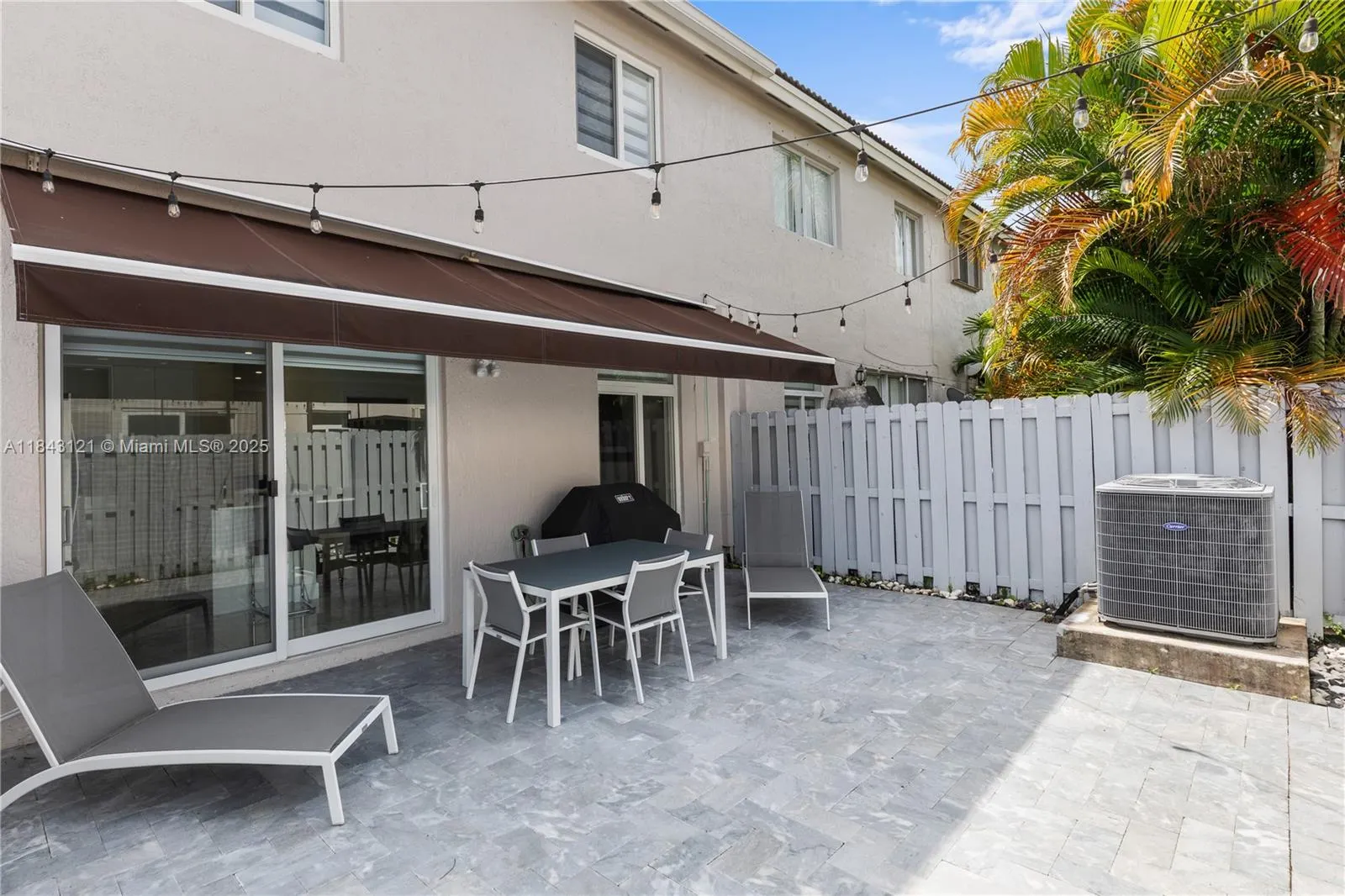 5622 NW 112 Ct