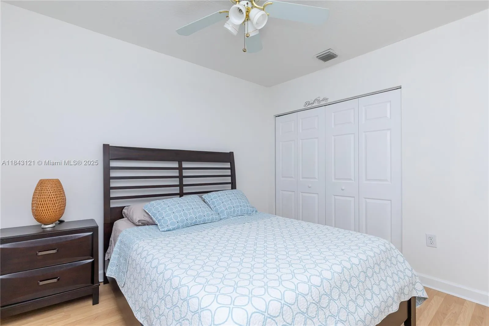 5622 NW 112 Ct
