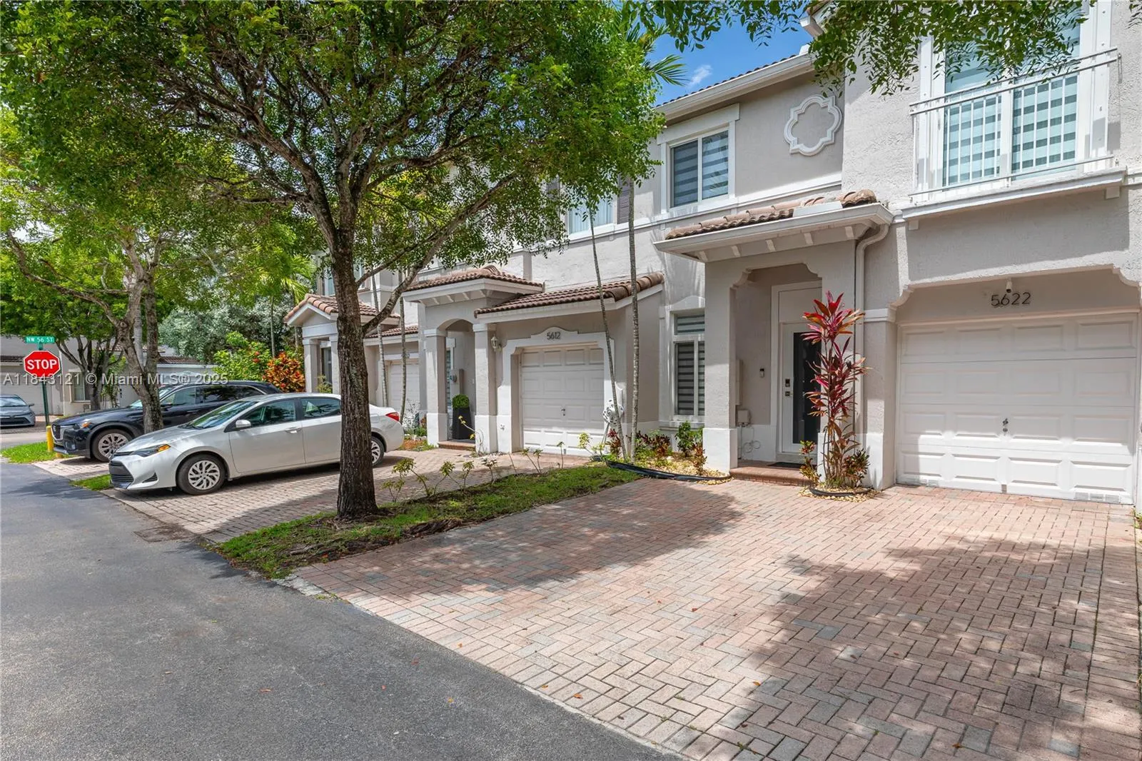 5622 NW 112 Ct