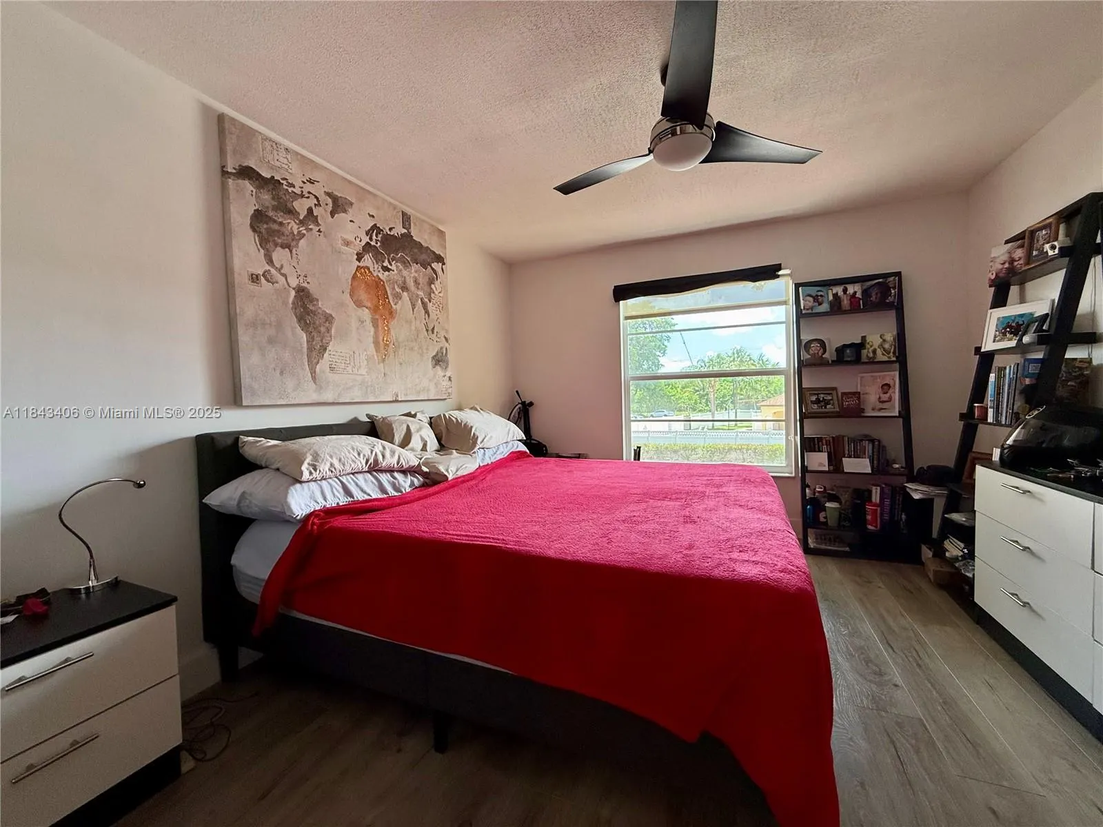 480 NW 20th St, #207