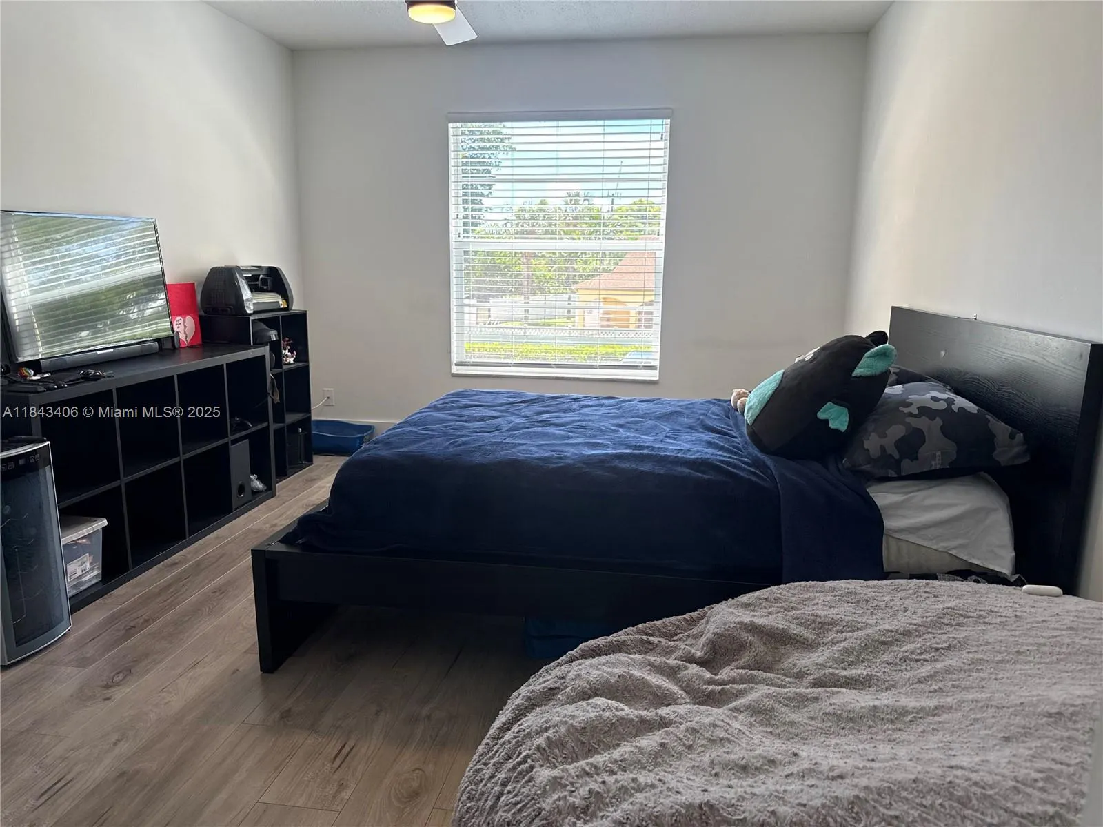 480 NW 20th St, #207