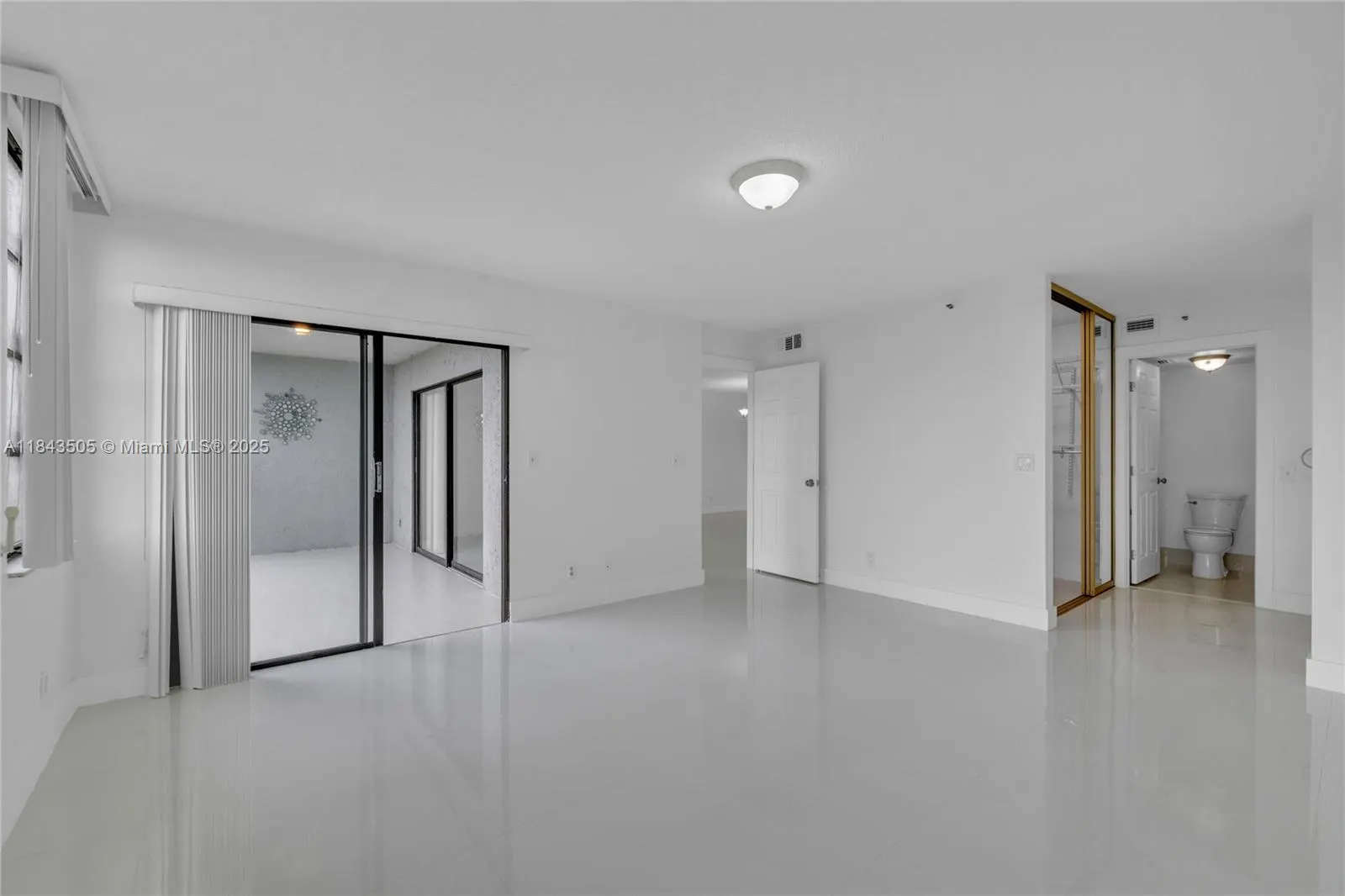 2217 Cypress Island Dr, #503