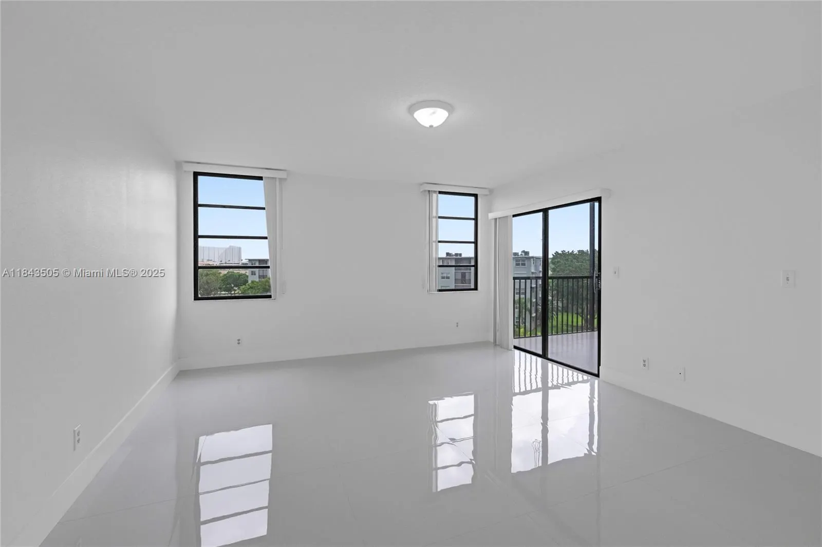 2217 Cypress Island Dr, #503